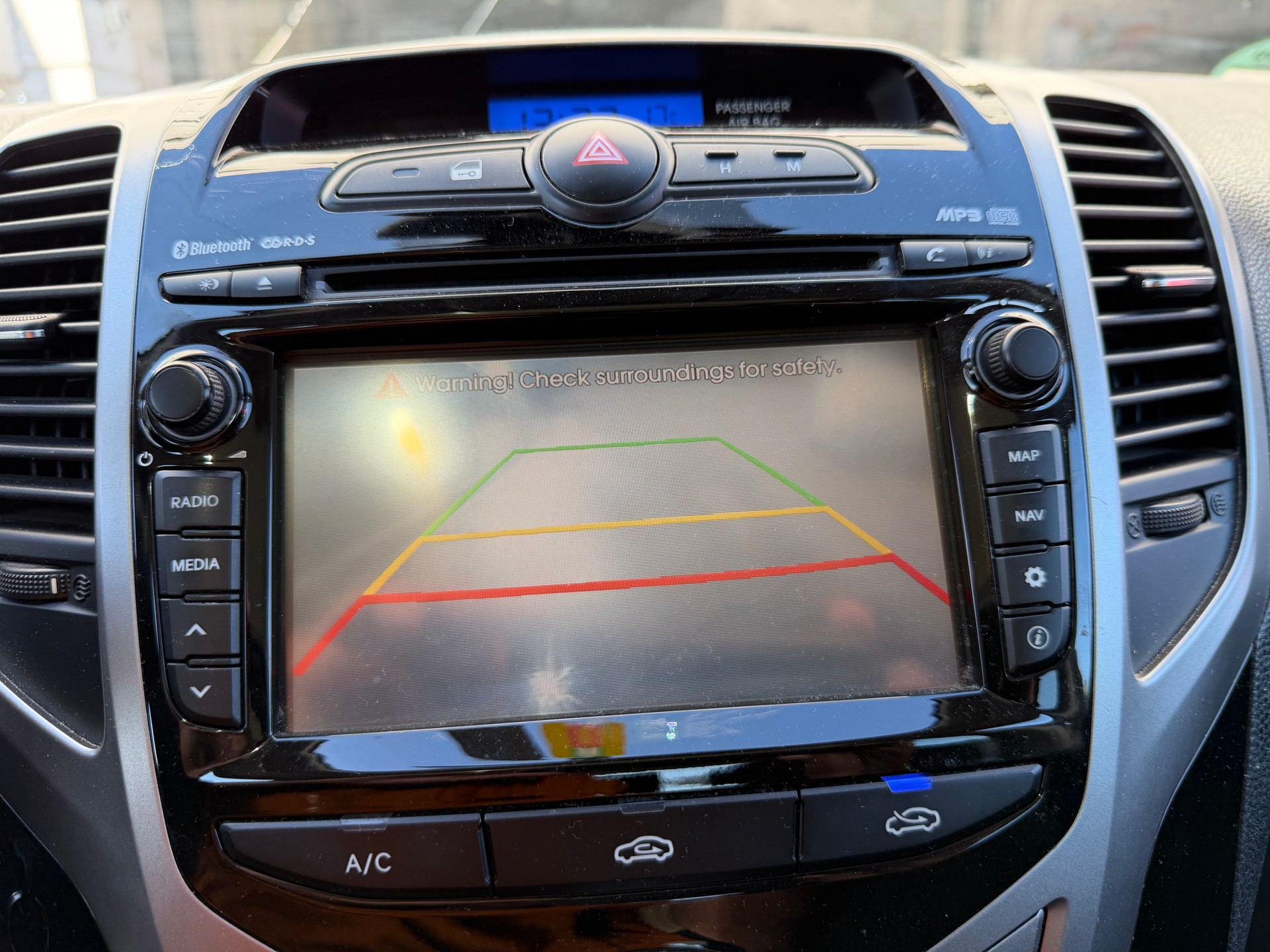 HYUNDAI iX20 1.6 Style-image-12