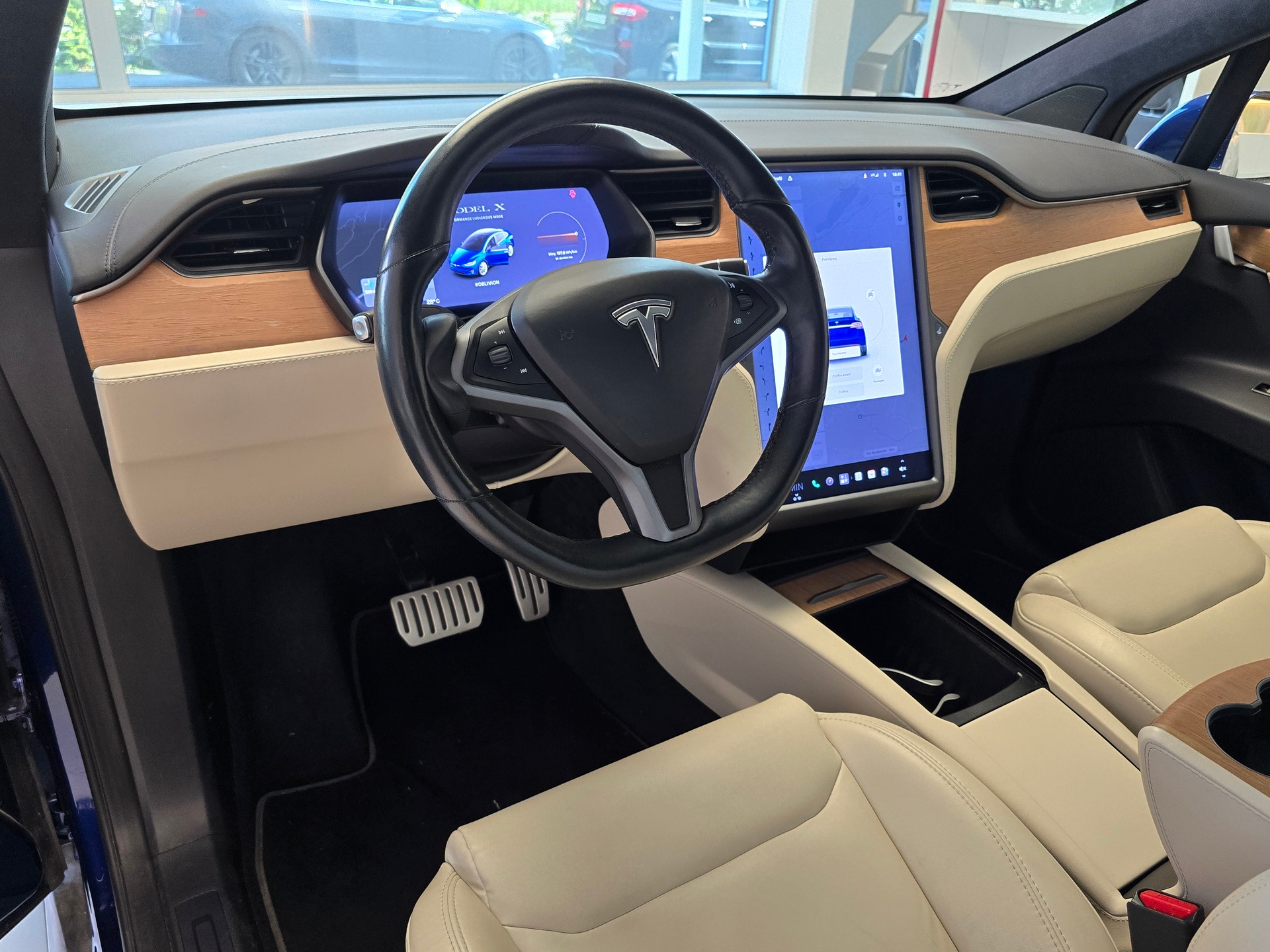 TESLA MODEL X-image-8