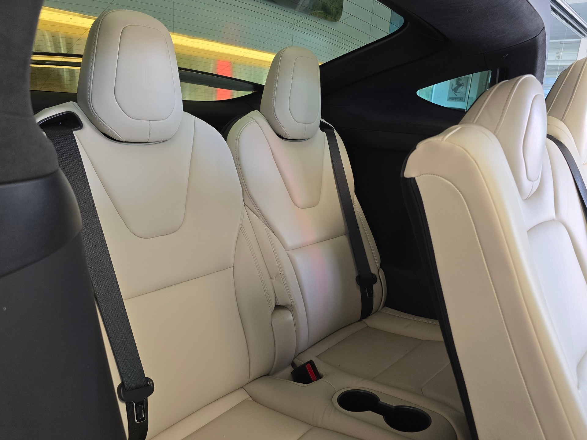 TESLA MODEL X-image-10