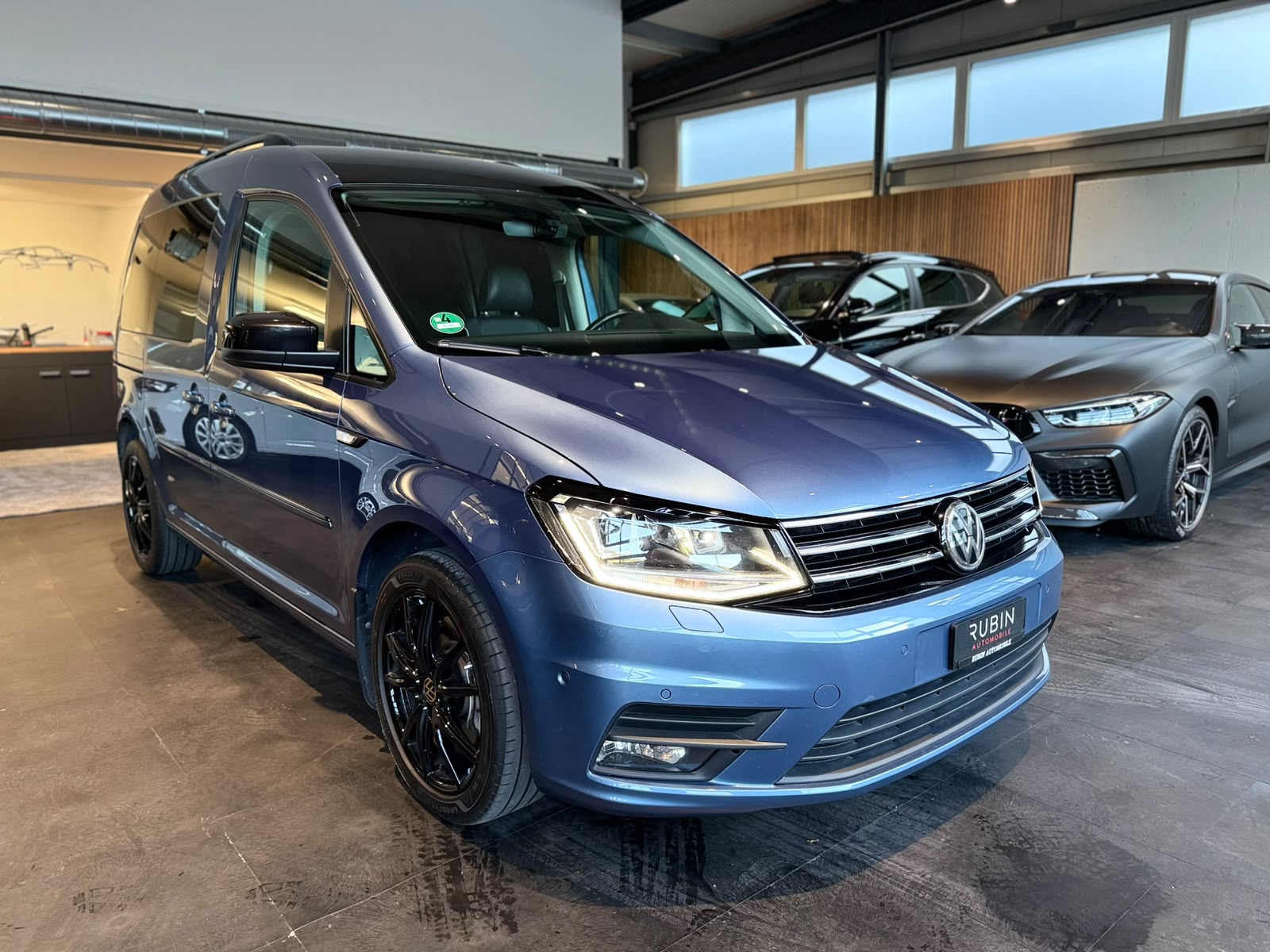 VW Caddy 2.0 TDI Edition 35 DSG-image-8