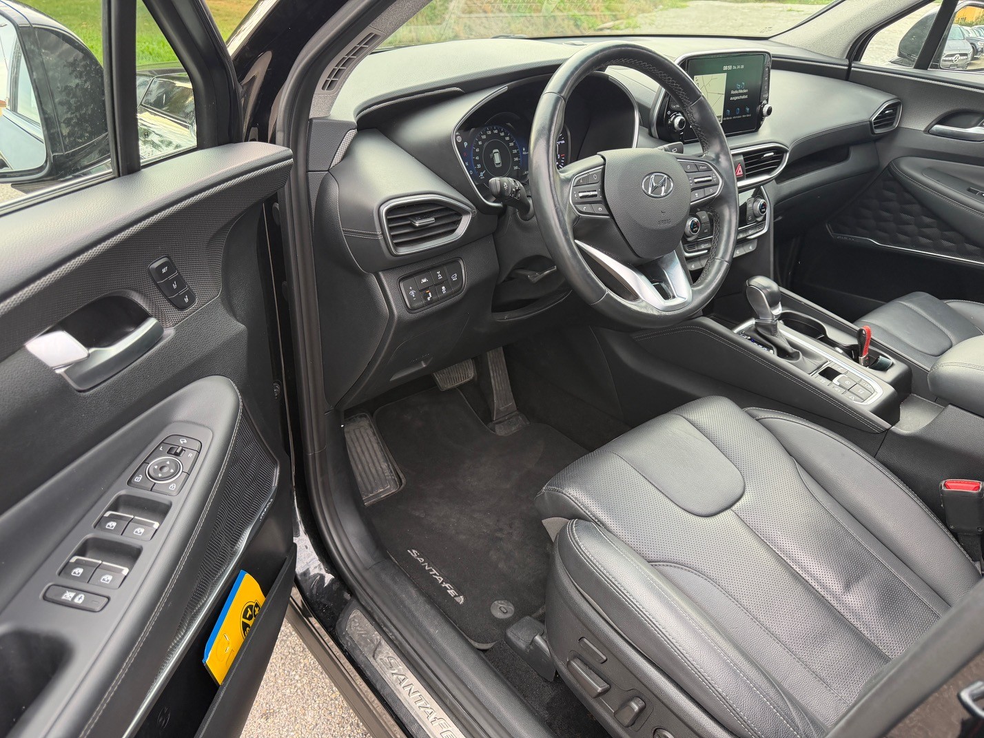 HYUNDAI Santa Fe 2.2 CRDI Vertex 4WD Automatic-image-8