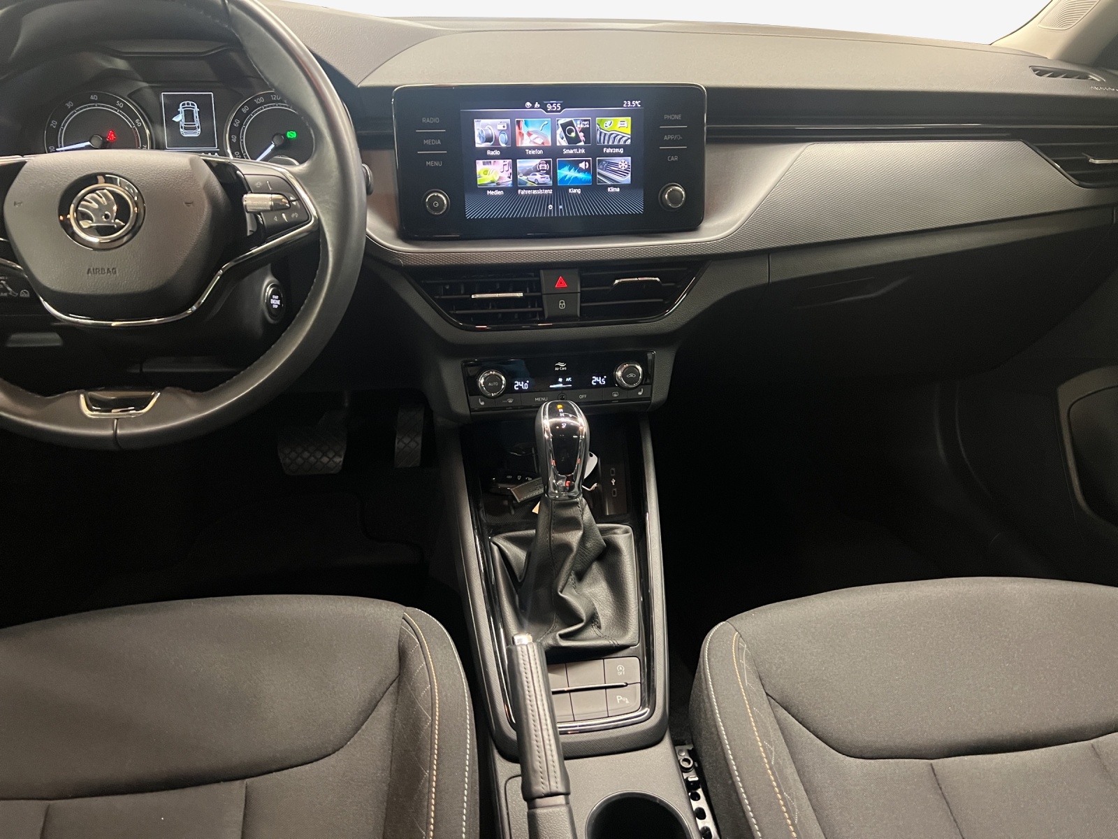 SKODA Kamiq 1.0 TSI Ambition DSG-image-10