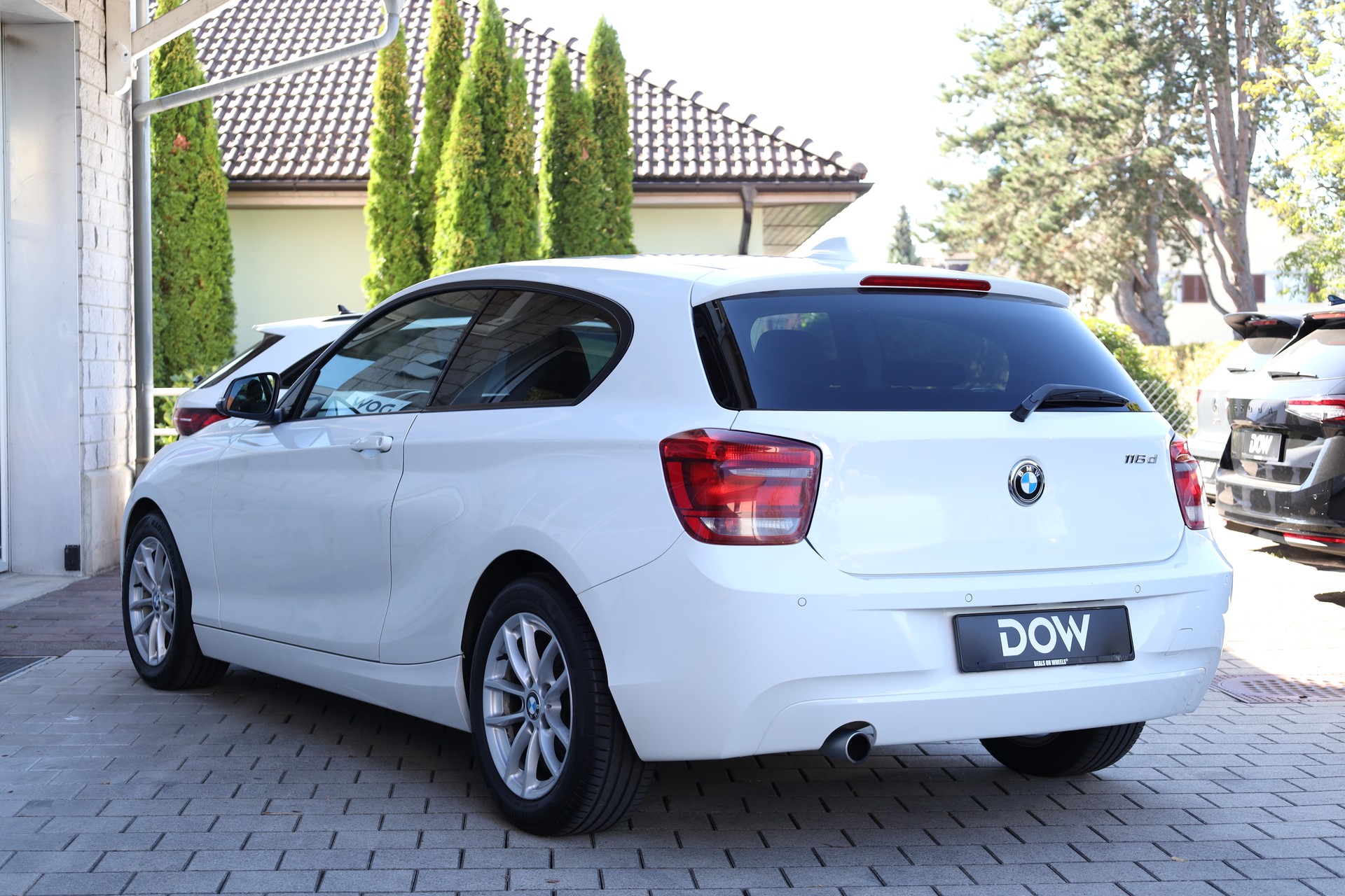 BMW 116d Efficient-Dynamics Edition-image-3