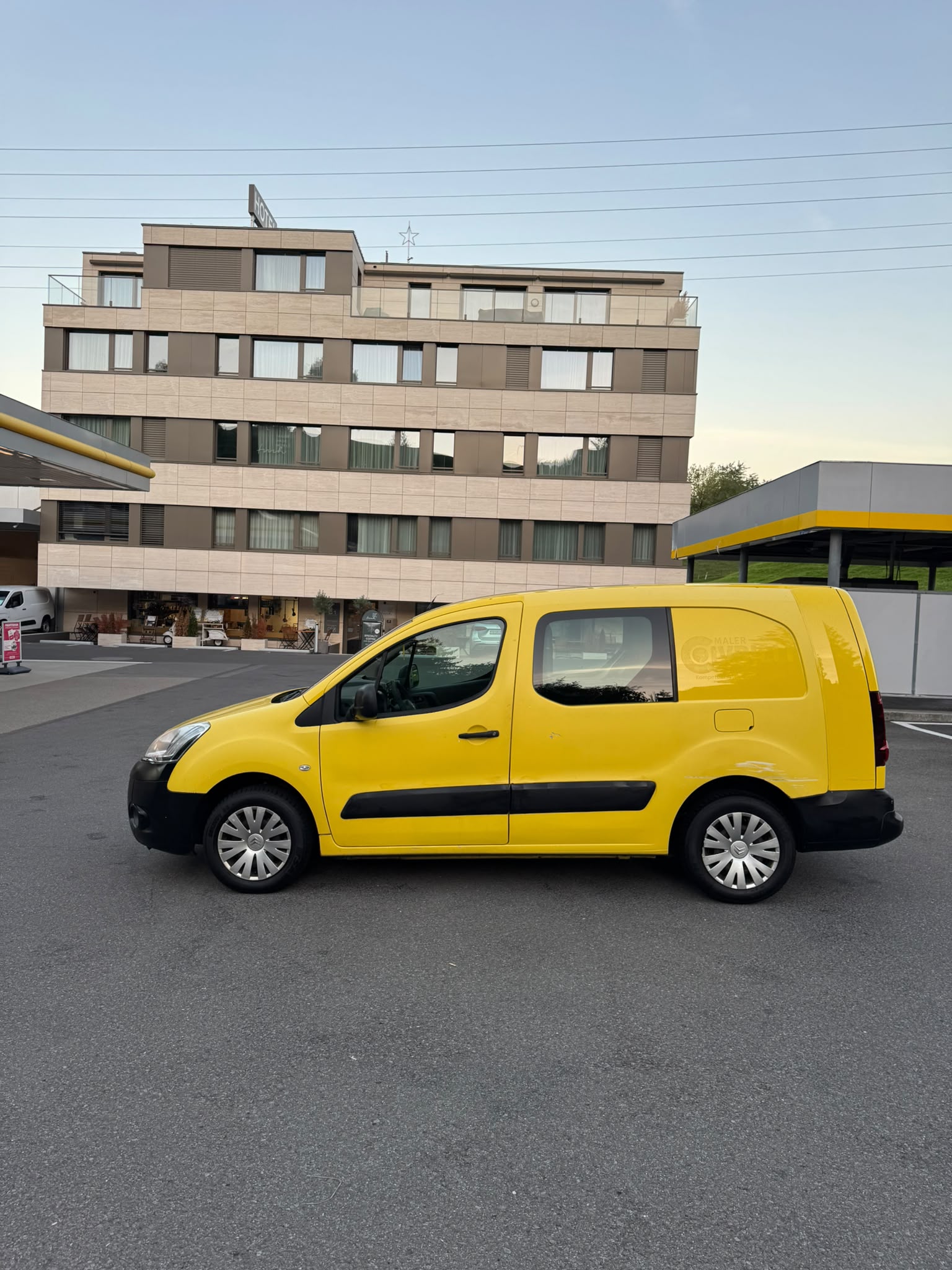 CITROEN Berlingo 1.6 e-HDi 800 A-image-3