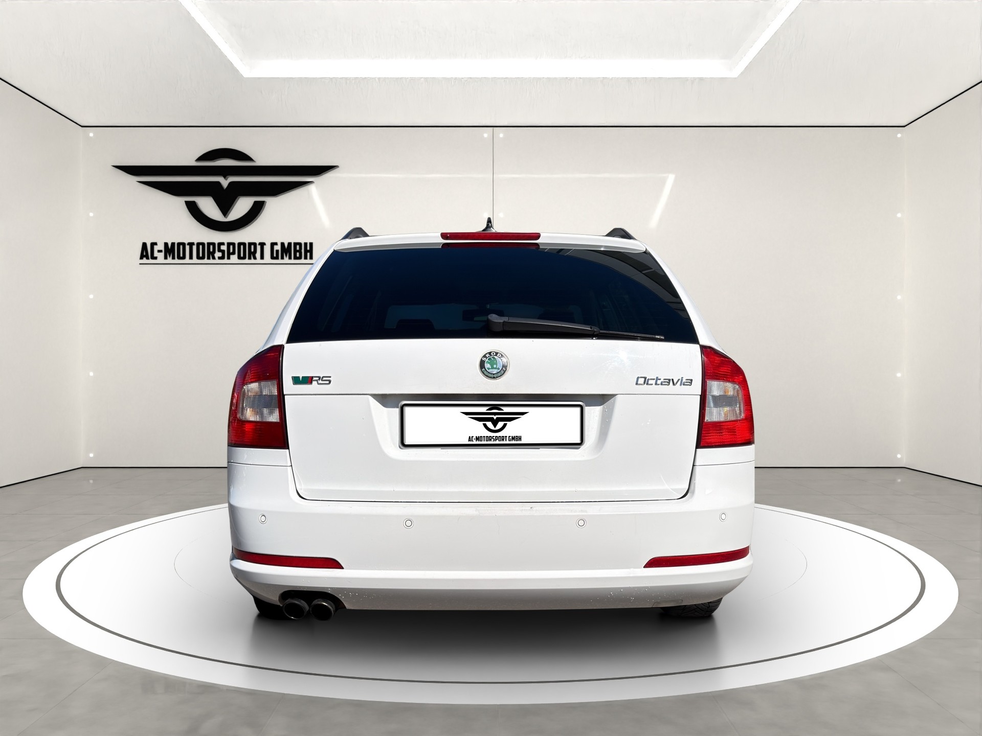 SKODA Octavia Combi 2.0 TSI RS DSG-image-5