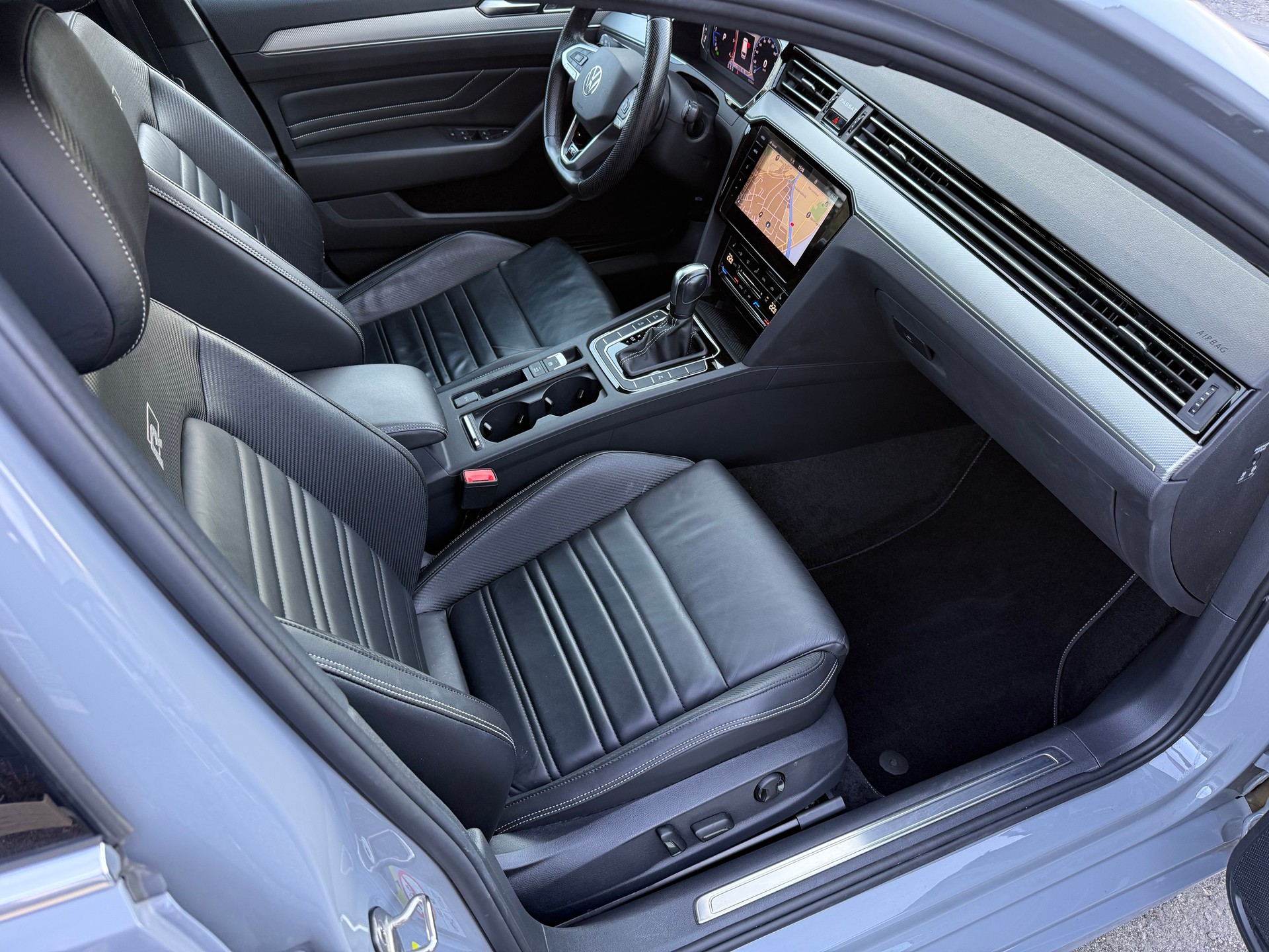 VW Passat Variant 2.0 TDI 200 Elegance DSG 4m-image-20