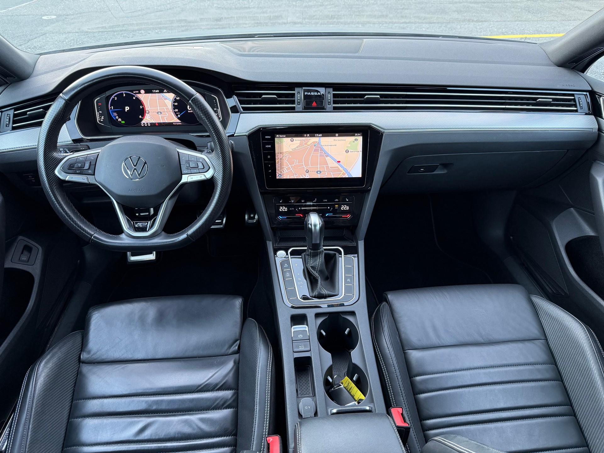 VW Passat Variant 2.0 TDI 200 Elegance DSG 4m-image-22