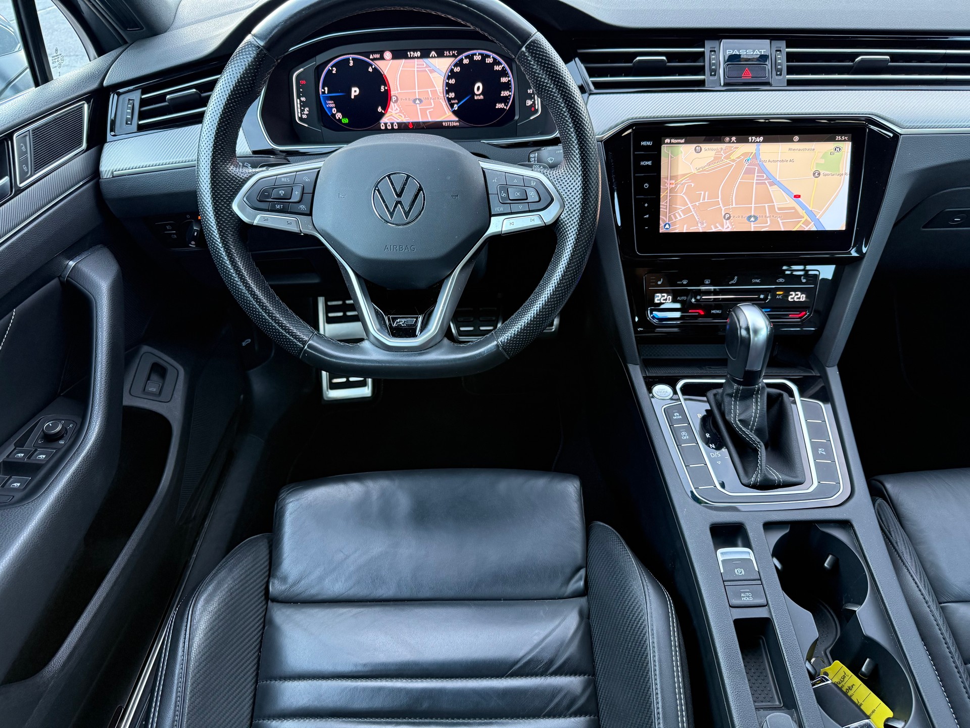 VW Passat Variant 2.0 TDI 200 Elegance DSG 4m-image-17