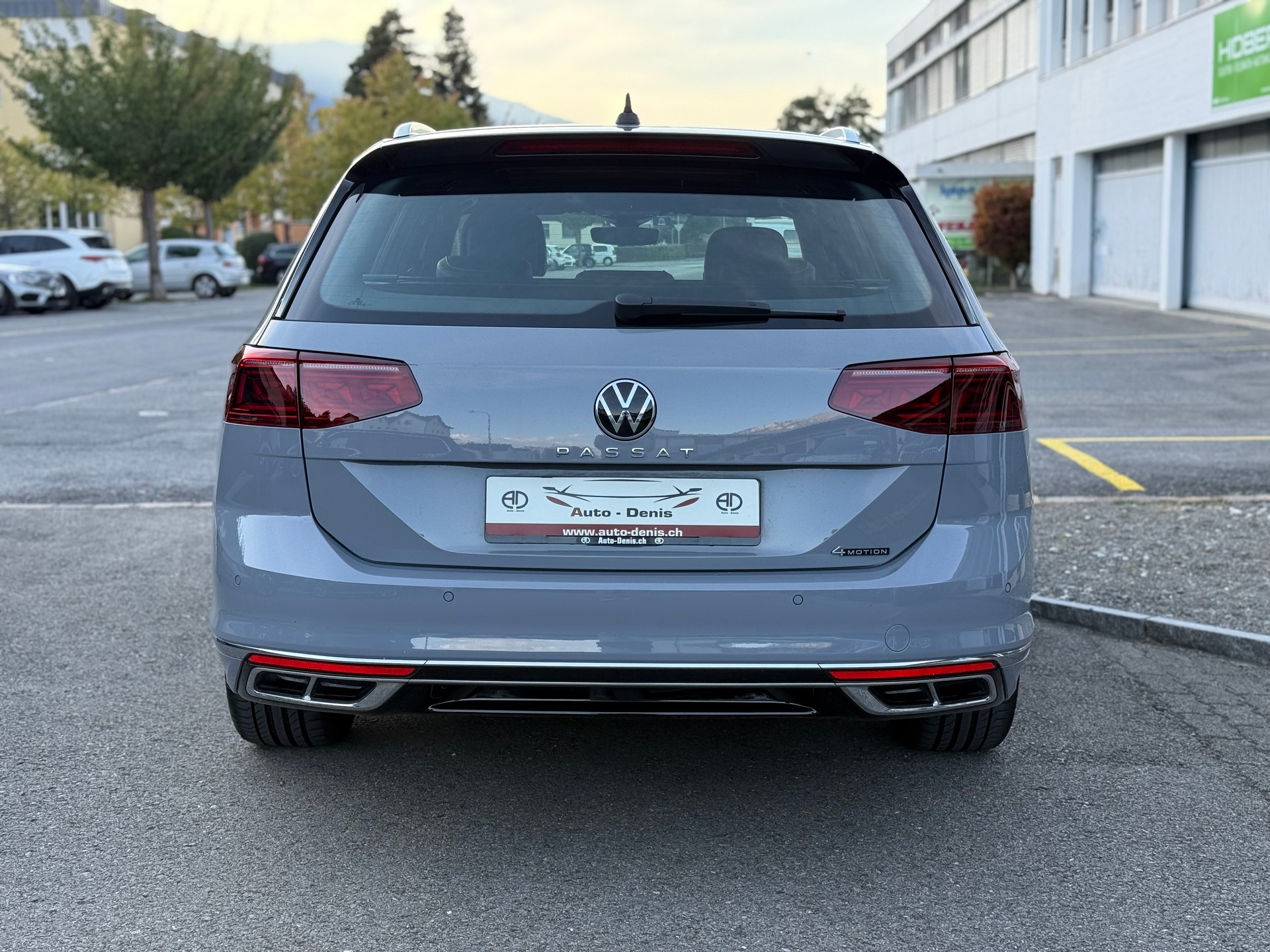 VW Passat Variant 2.0 TDI 200 Elegance DSG 4m-image-6