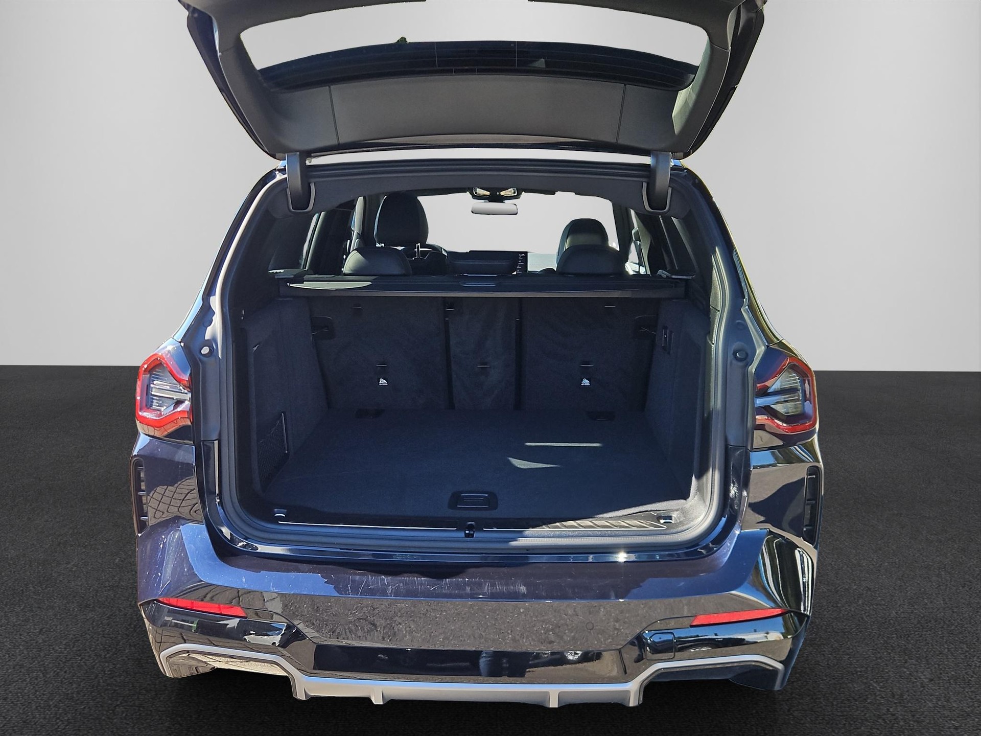 BMW iX3 M Sport Impressive-image-17