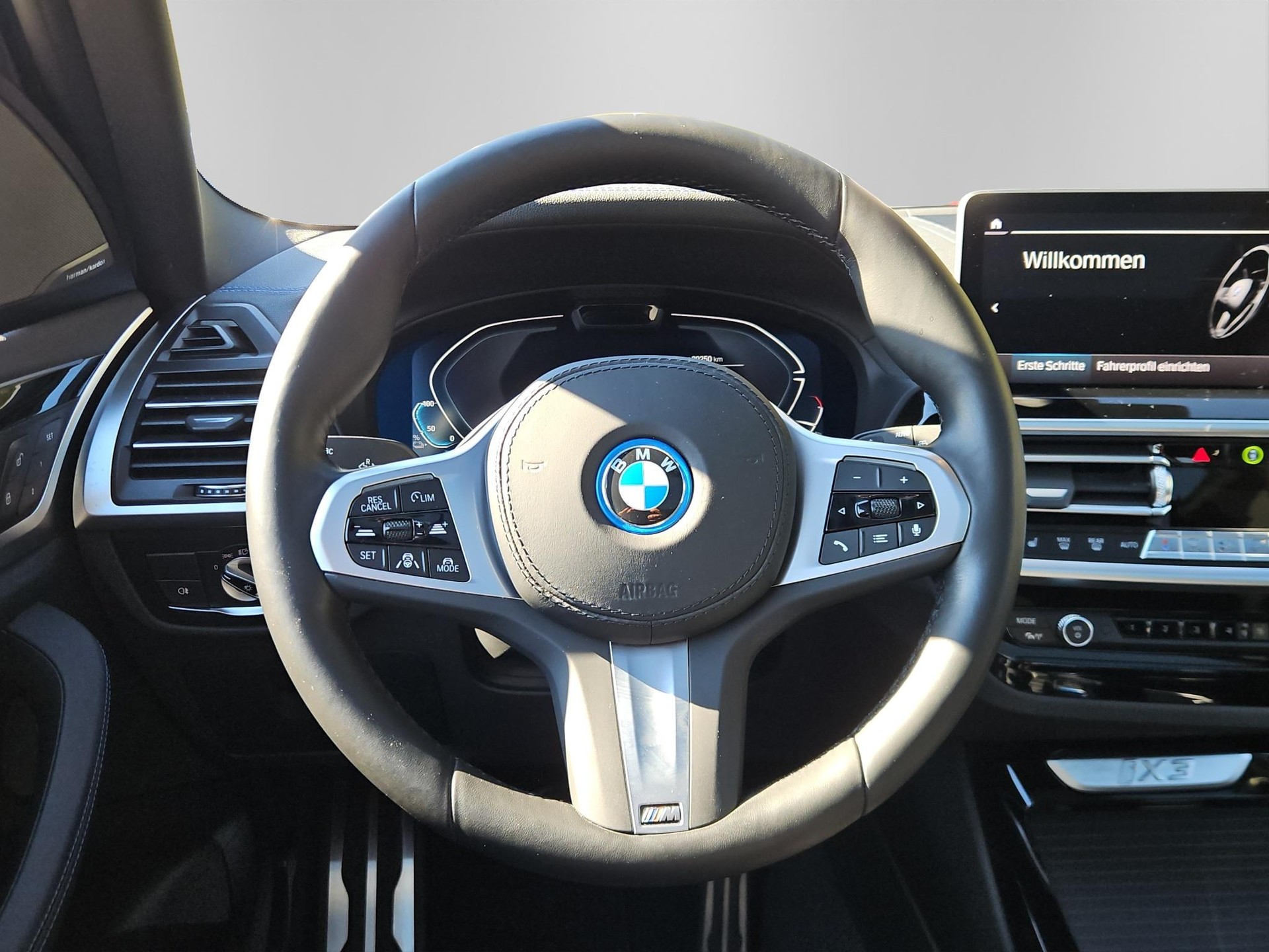 BMW iX3 M Sport Impressive-image-11