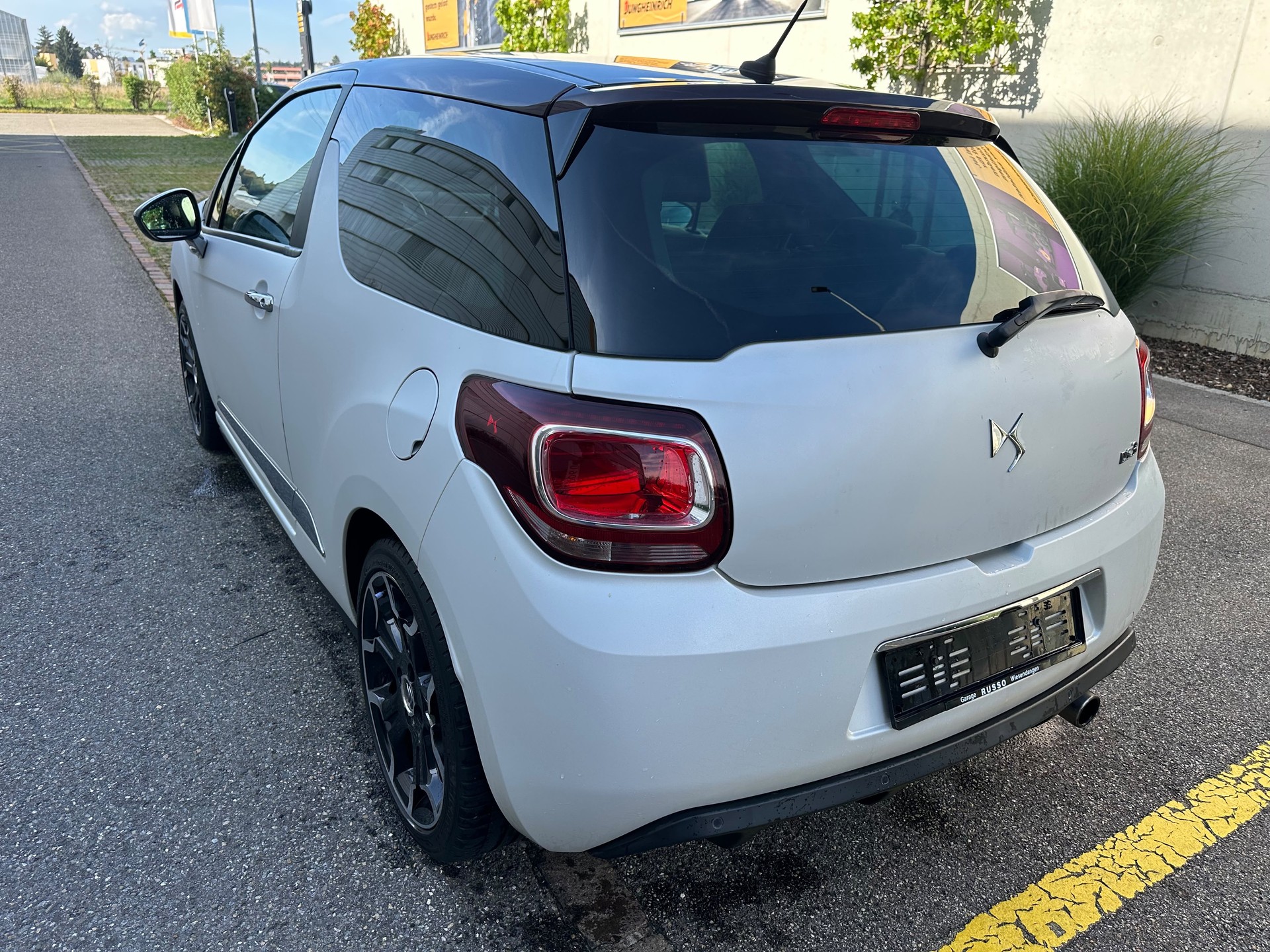 DS AUTOMOBILES DS 3 1.2 PureTech Faubourg Addict EAT-image-3