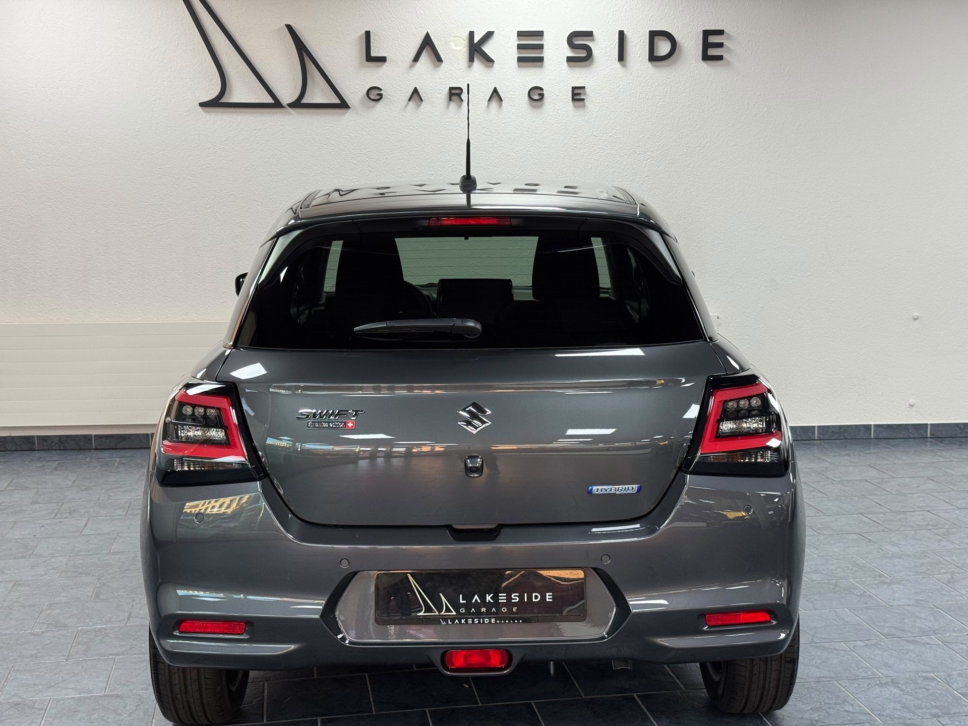 SUZUKI Swift 1.2 Compact Top Hybrid CVT-image-3