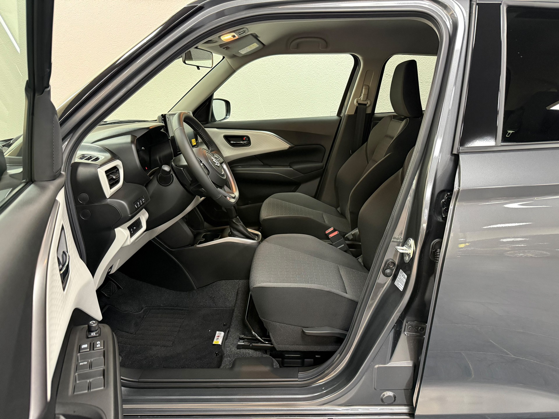SUZUKI Swift 1.2 Compact Top Hybrid CVT-image-6