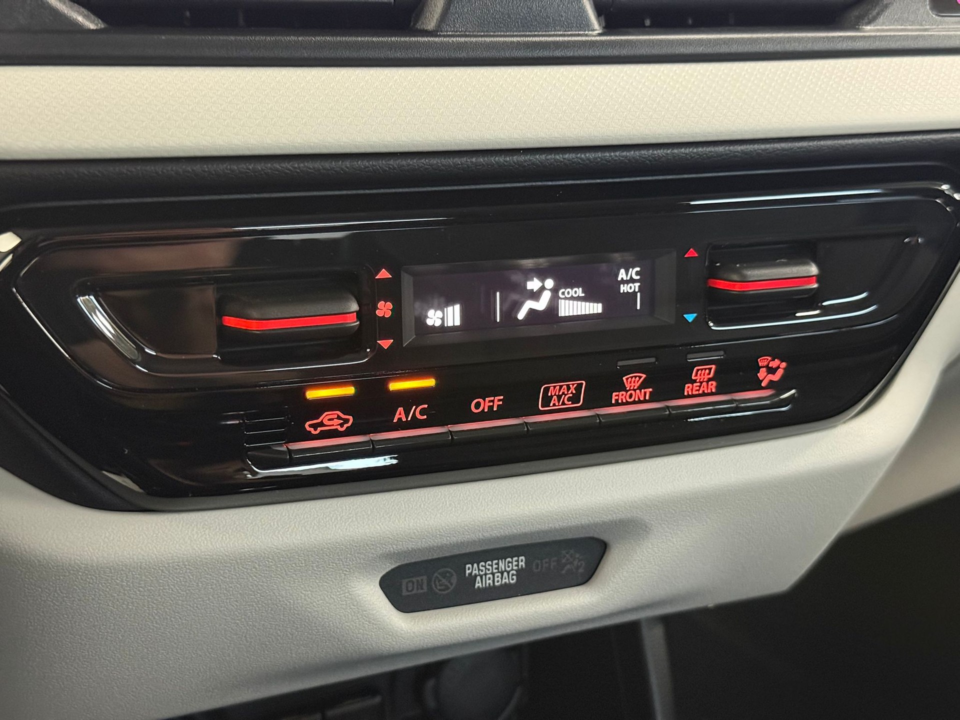SUZUKI Swift 1.2 Compact Top Hybrid CVT-image-19