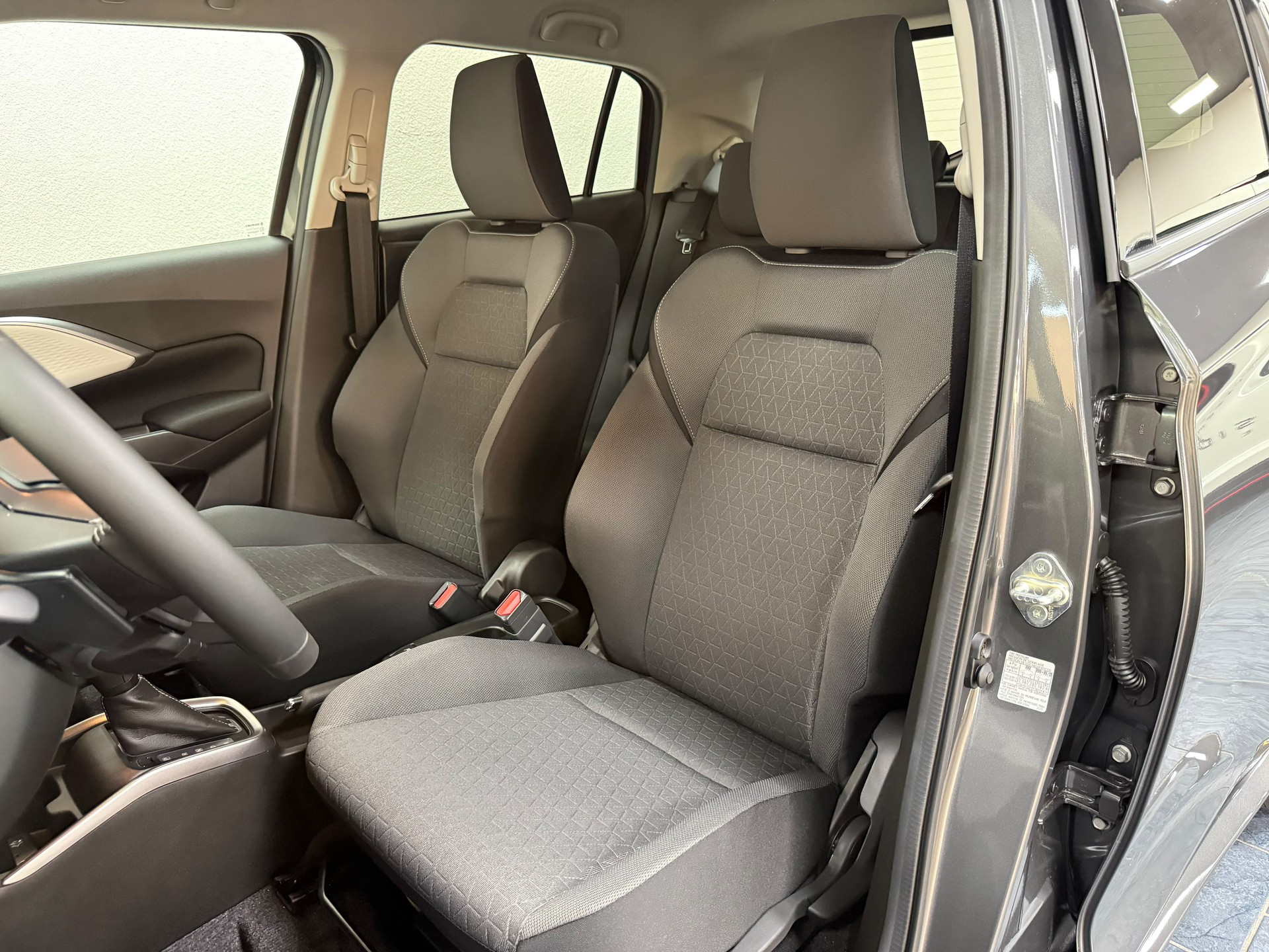 SUZUKI Swift 1.2 Compact Top Hybrid CVT-image-10