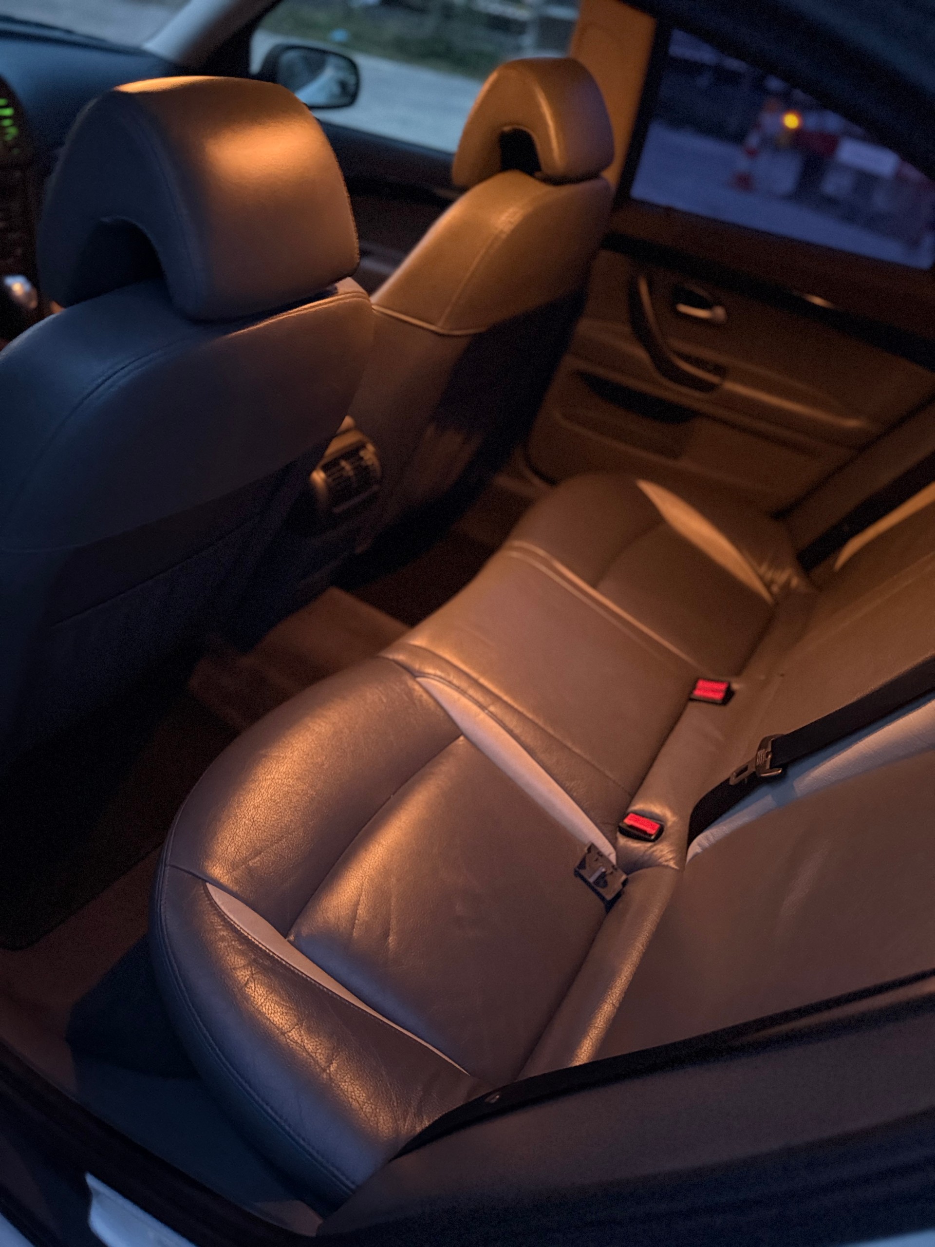 SAAB 9-3 2.0T Aero-image-9