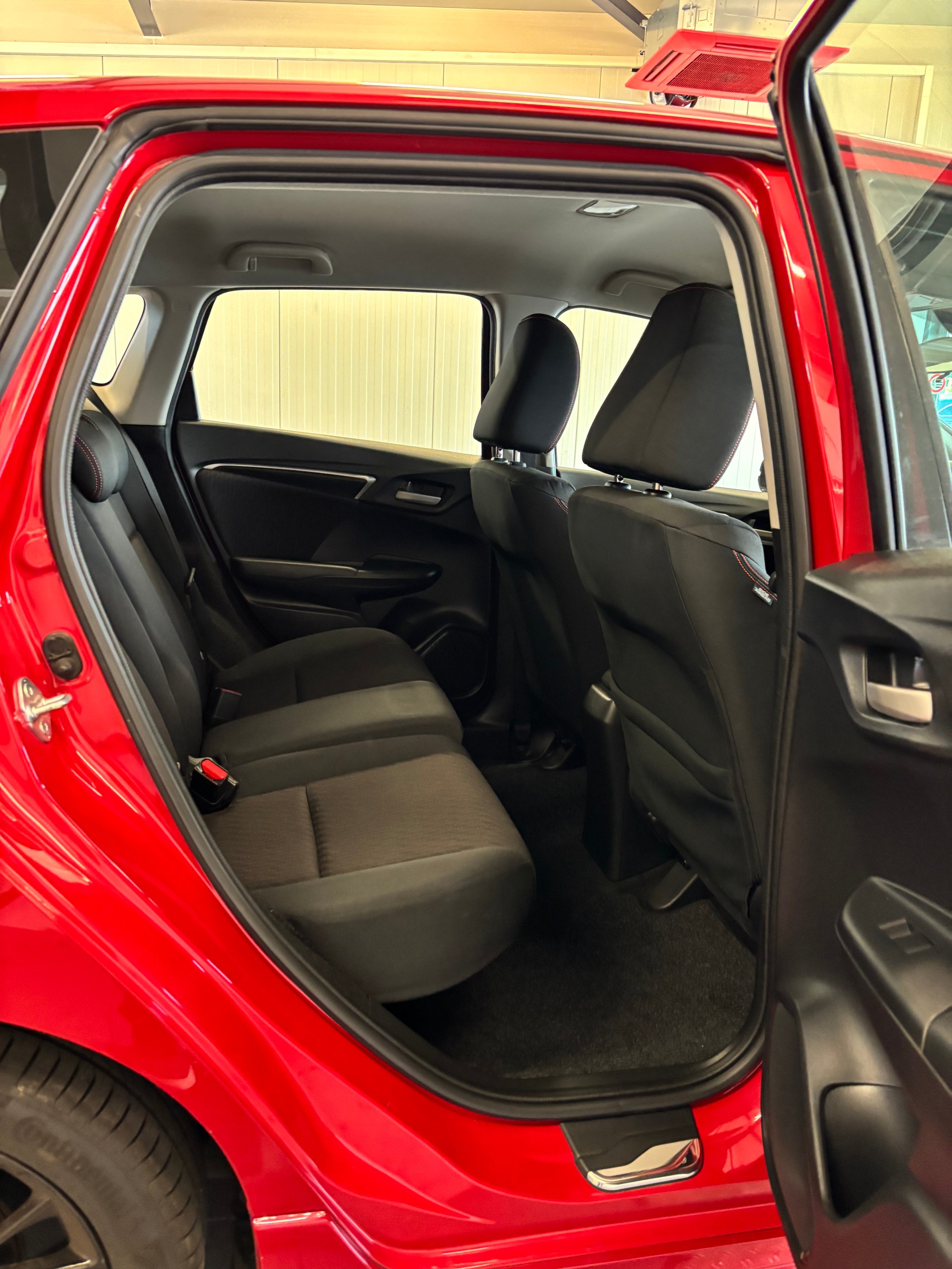 HONDA Jazz 1.5i-VTEC Dynamic CVT-image-12