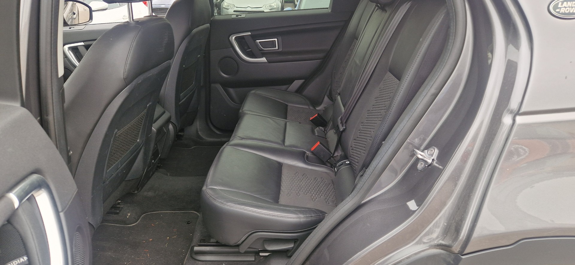 LAND ROVER Discovery Sport 2.0 TD4 HSE Luxury AT9-image-7