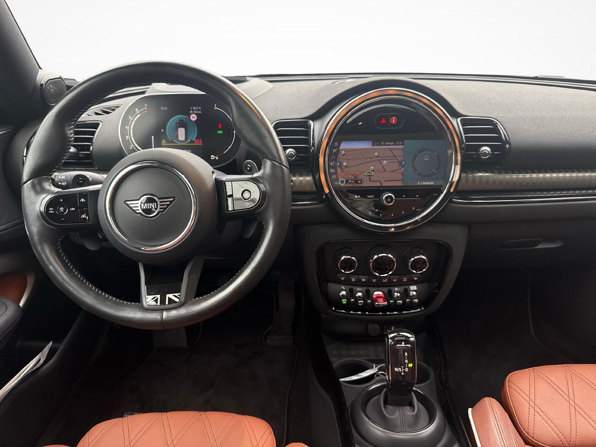 MINI Cooper S ALL4 Clubman F54-image-9