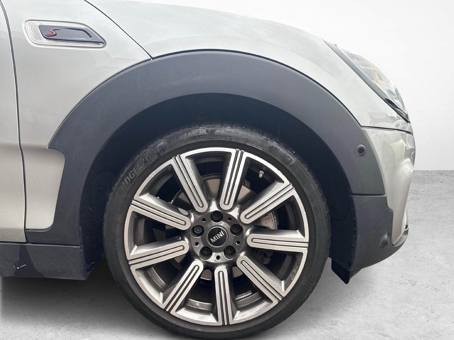 MINI Cooper S ALL4 Clubman F54-image-17