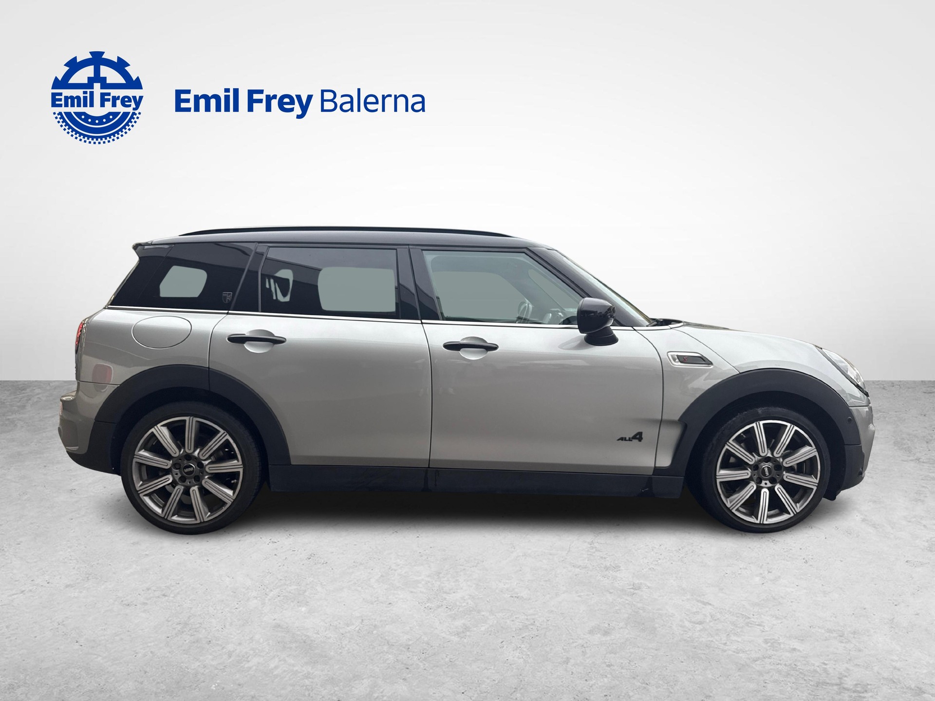 MINI Cooper S ALL4 Clubman F54-image-6