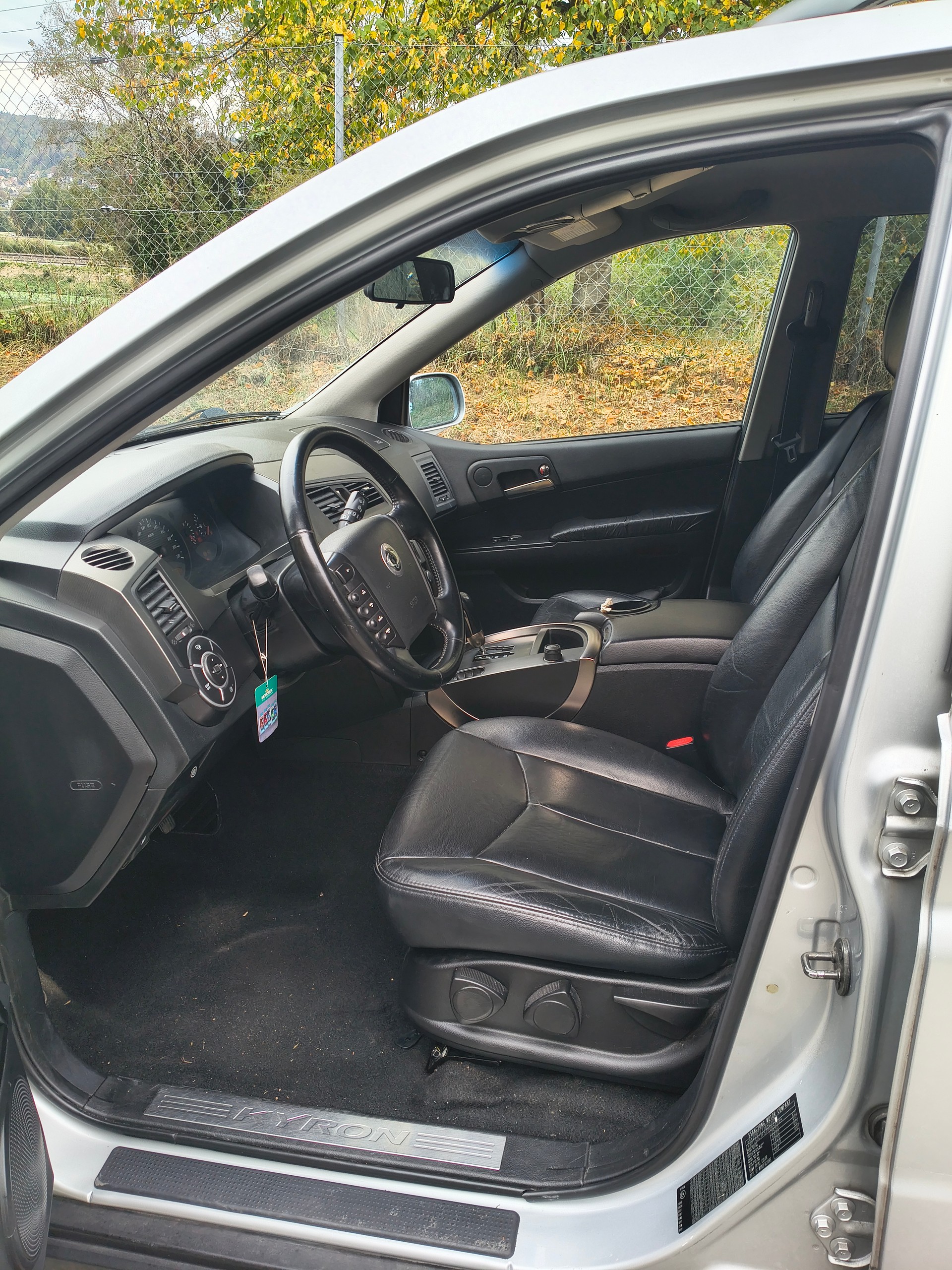 KGM-SsangYong Kyron 270 Xdi 4WD Comfort Automatic-image-8