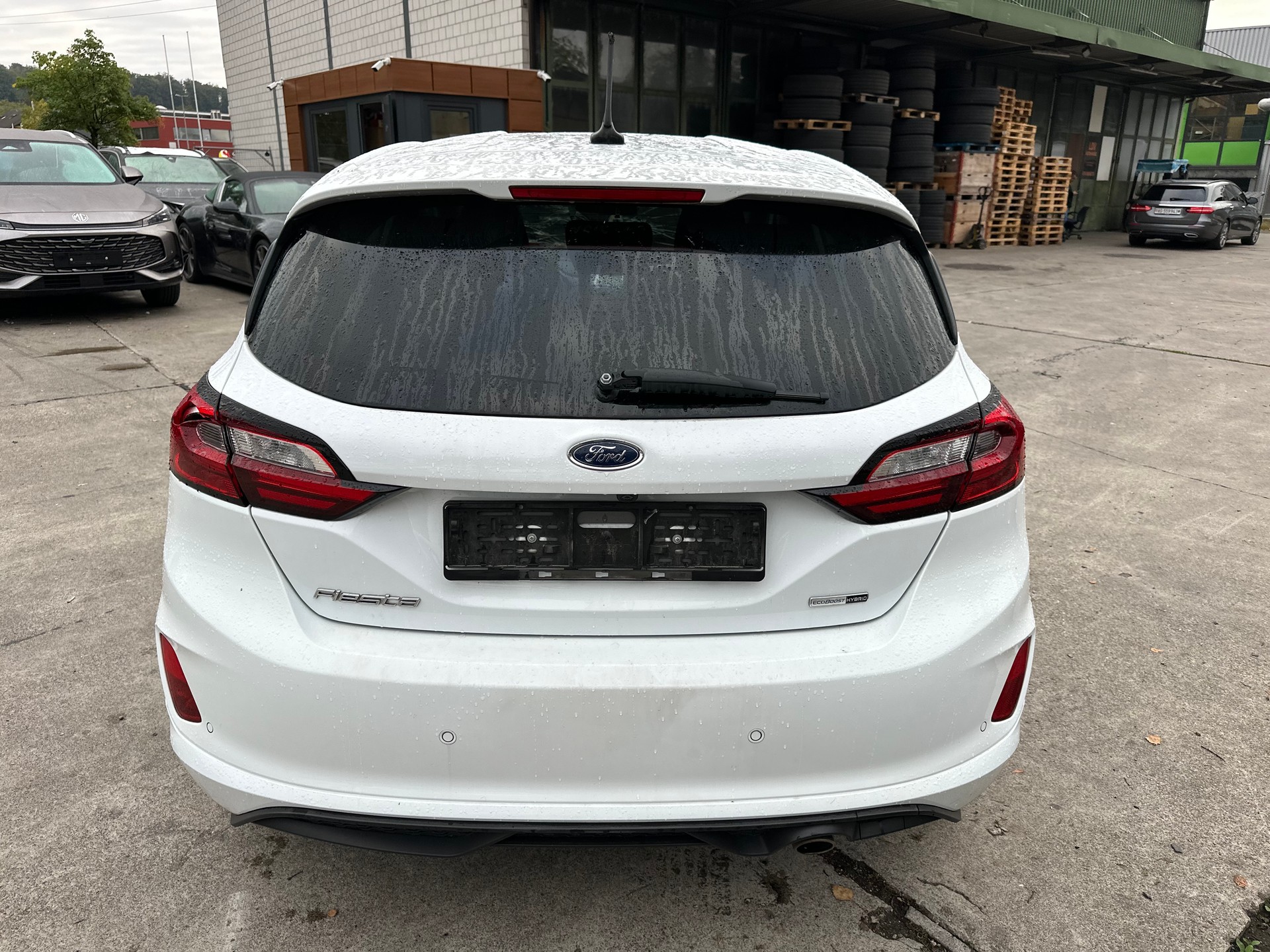 FORD Fiesta 1.0 SCTi MHEV ST Line Automat-image-2