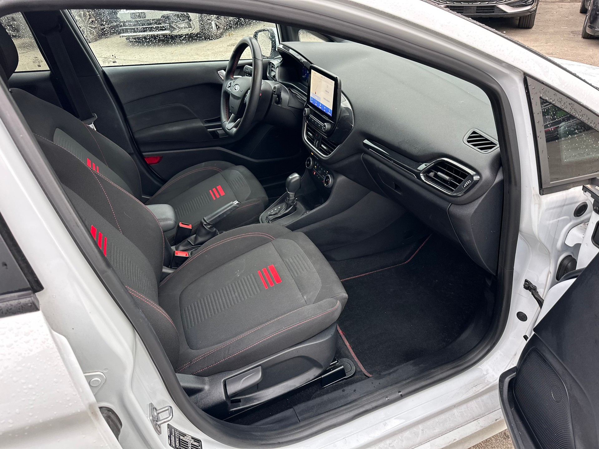 FORD Fiesta 1.0 SCTi MHEV ST Line Automat-image-13