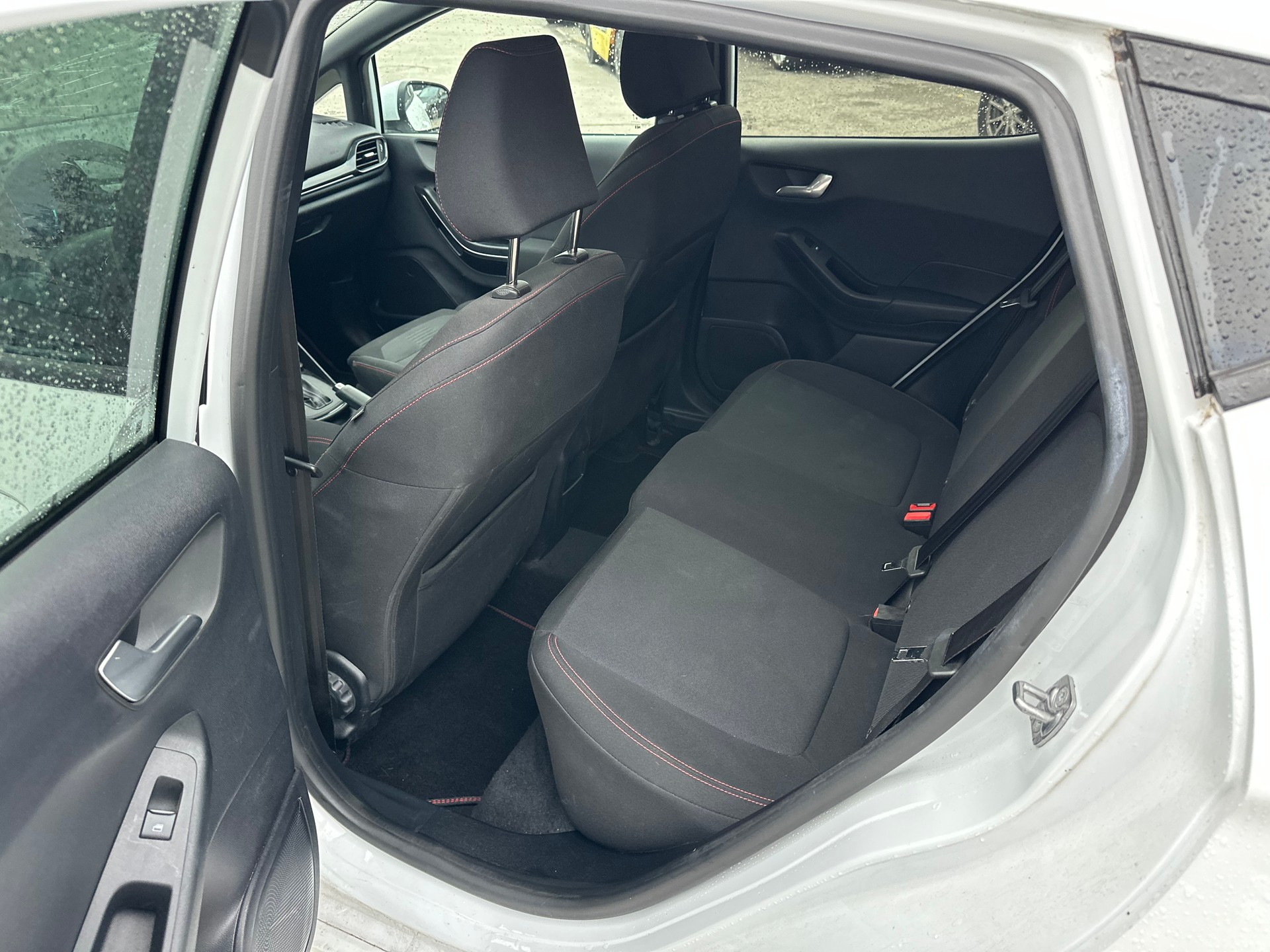 FORD Fiesta 1.0 SCTi MHEV ST Line Automat-image-12