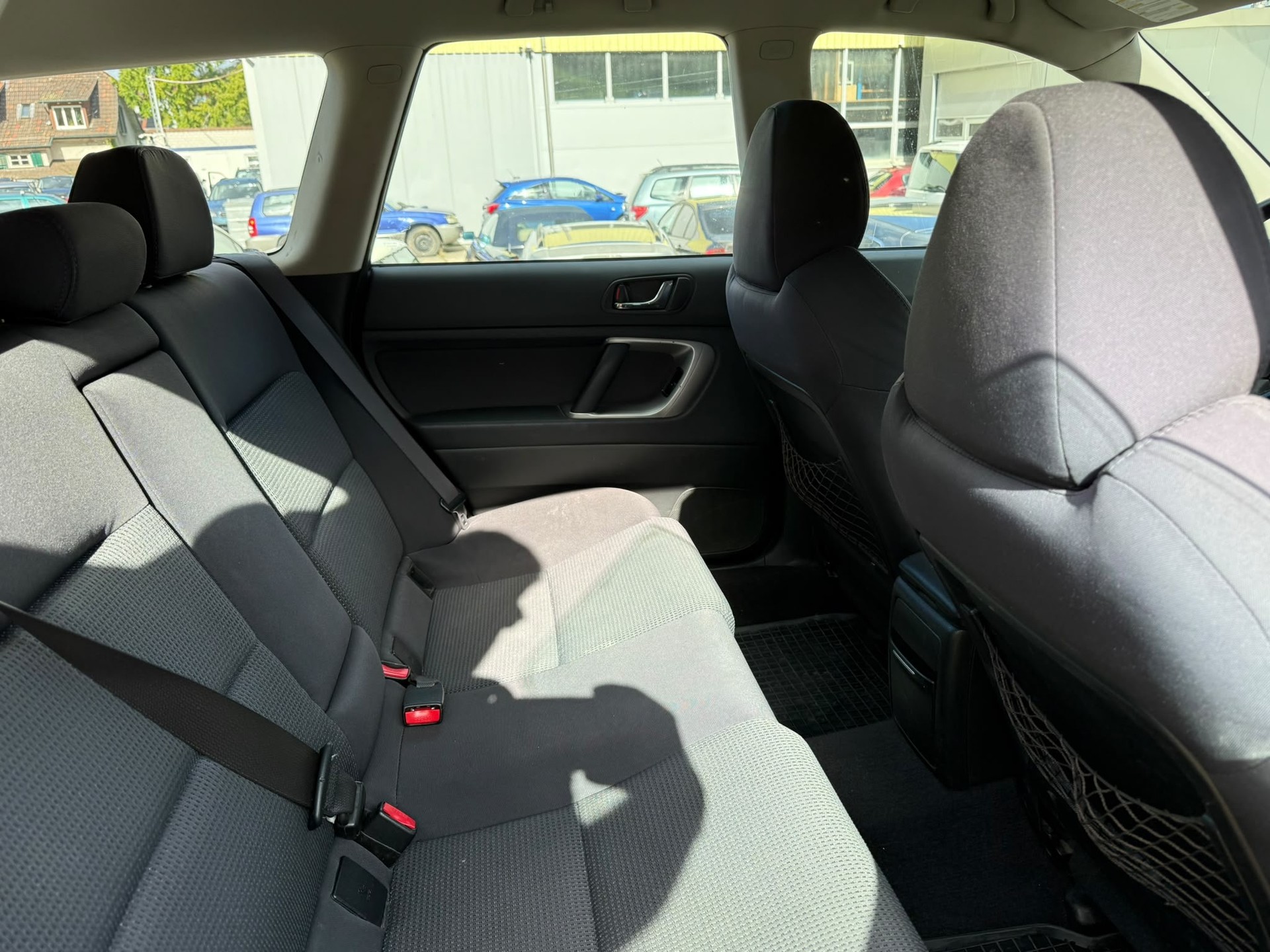 SUBARU Legacy 2.0R AWD Limited Automatic-image-13
