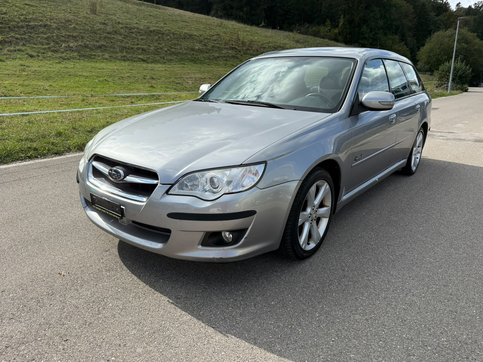 SUBARU Legacy 2.0R AWD Limited Automatic-image-1