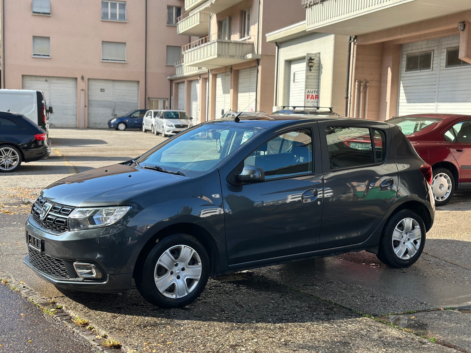 DACIA Sandero TCe 90 Lauréate Automatic-image-4