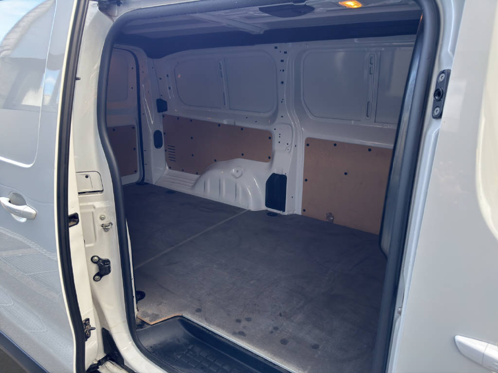 TOYOTA PROACE Van L2 2.0 D Active-image-14