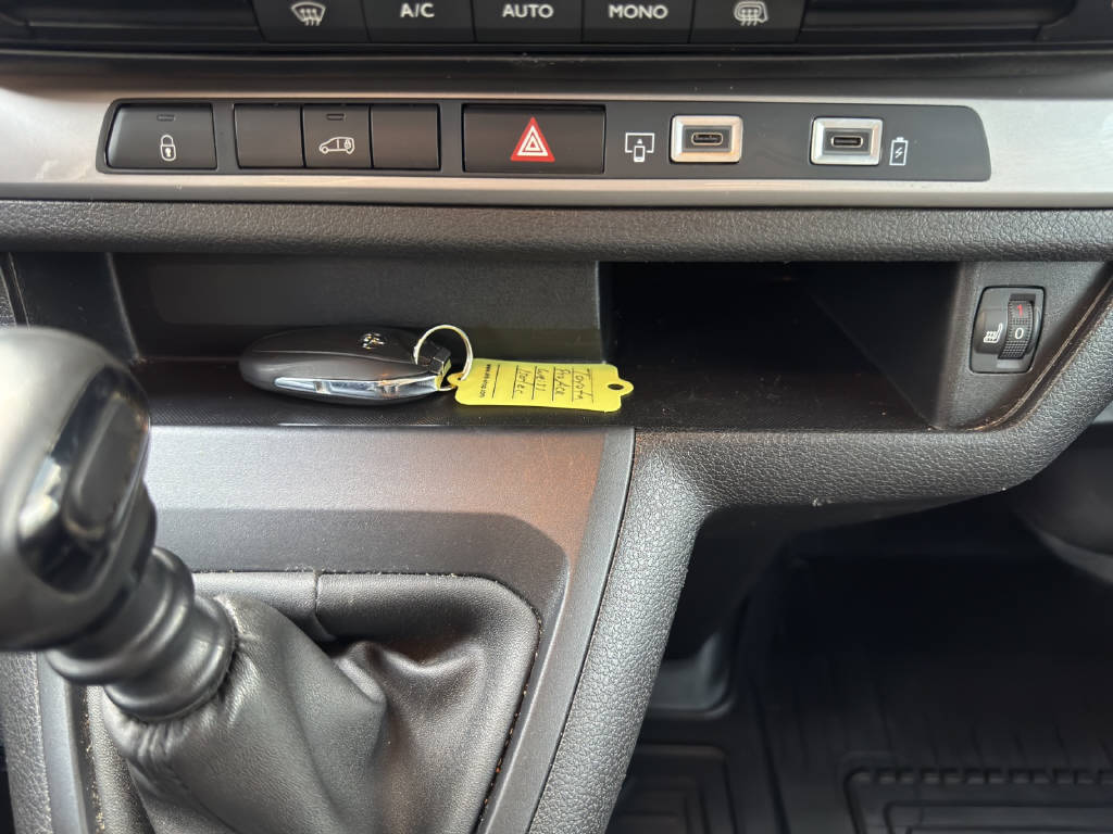 TOYOTA PROACE Van L2 2.0 D Active-image-13