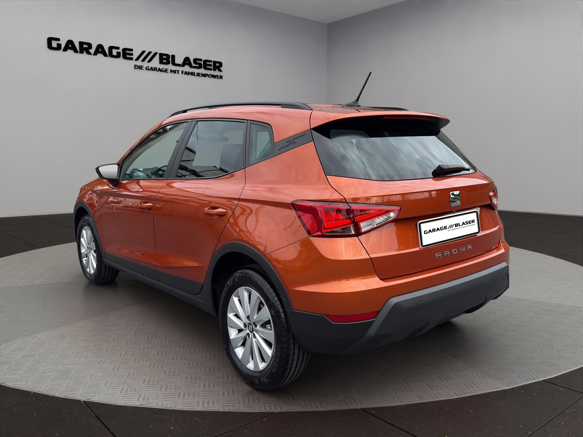 SEAT Arona 1.0 TSI Eco DSG Style-image-2