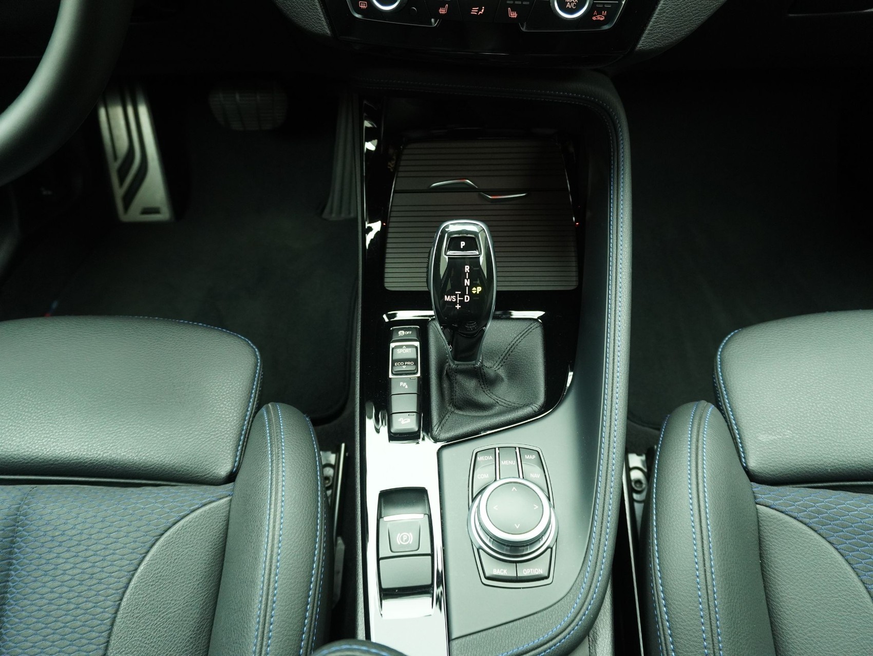 BMW X2 20i xDrive M Sport-image-15