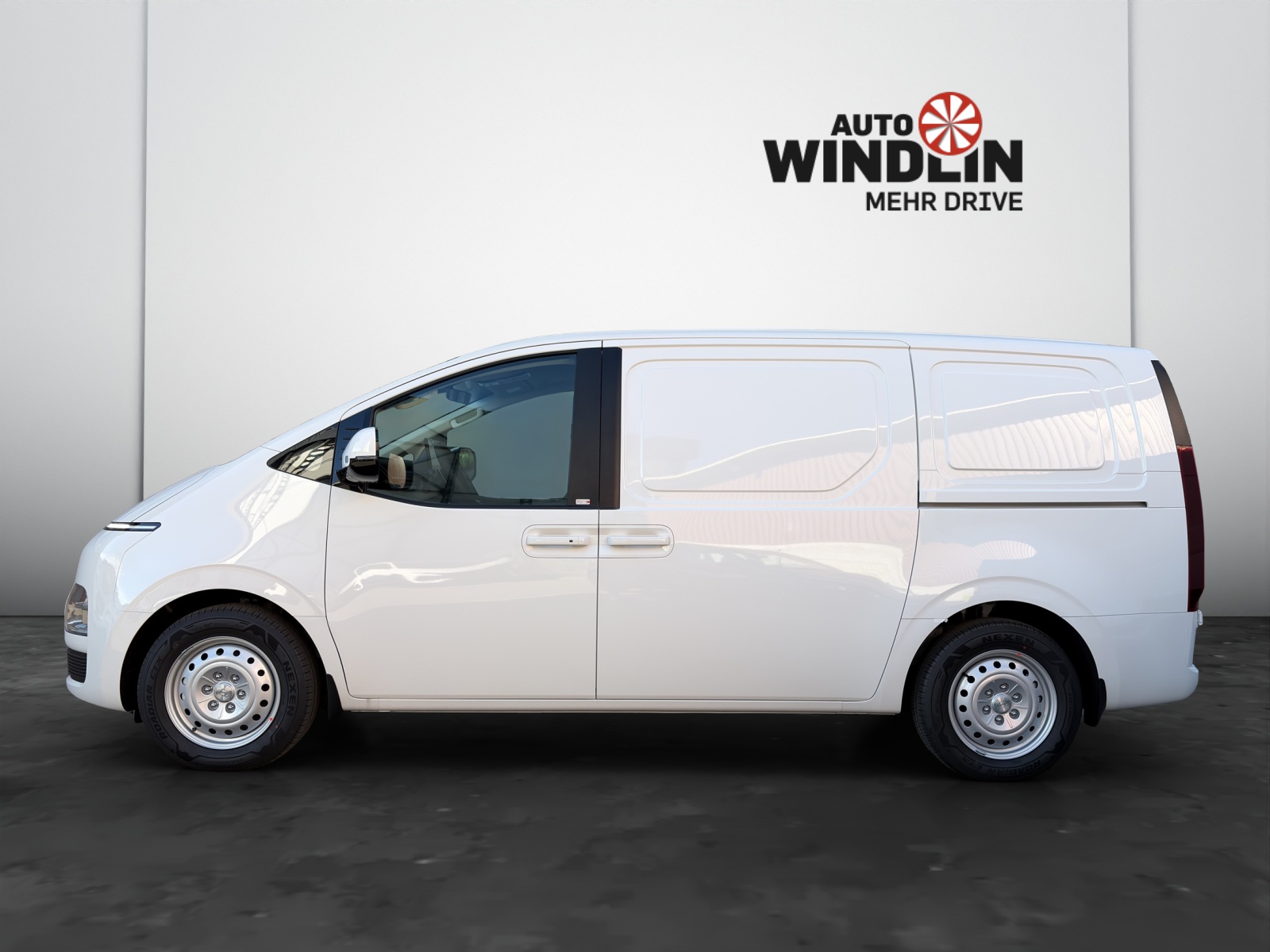 HYUNDAI Staria Cargo 3P 84 kWh Amplia Design-image-3