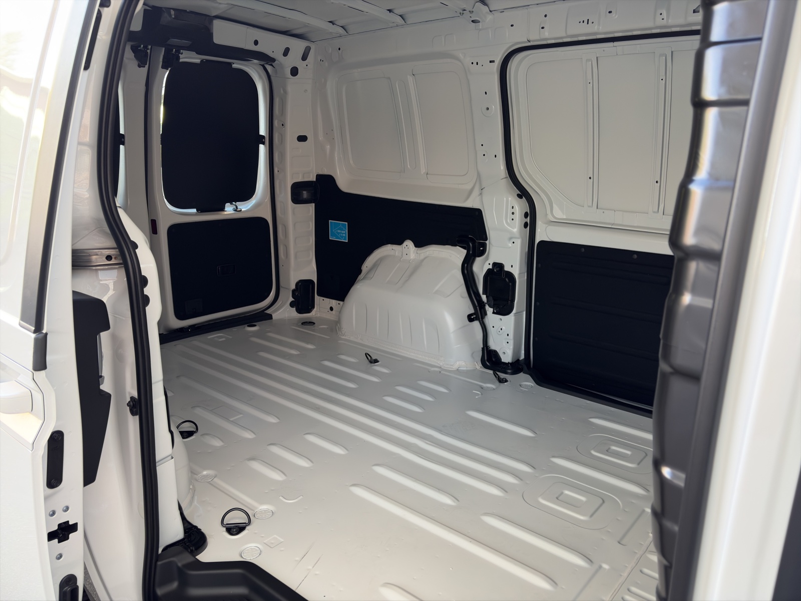 HYUNDAI Staria Cargo 3P 84 kWh Amplia Design-image-16