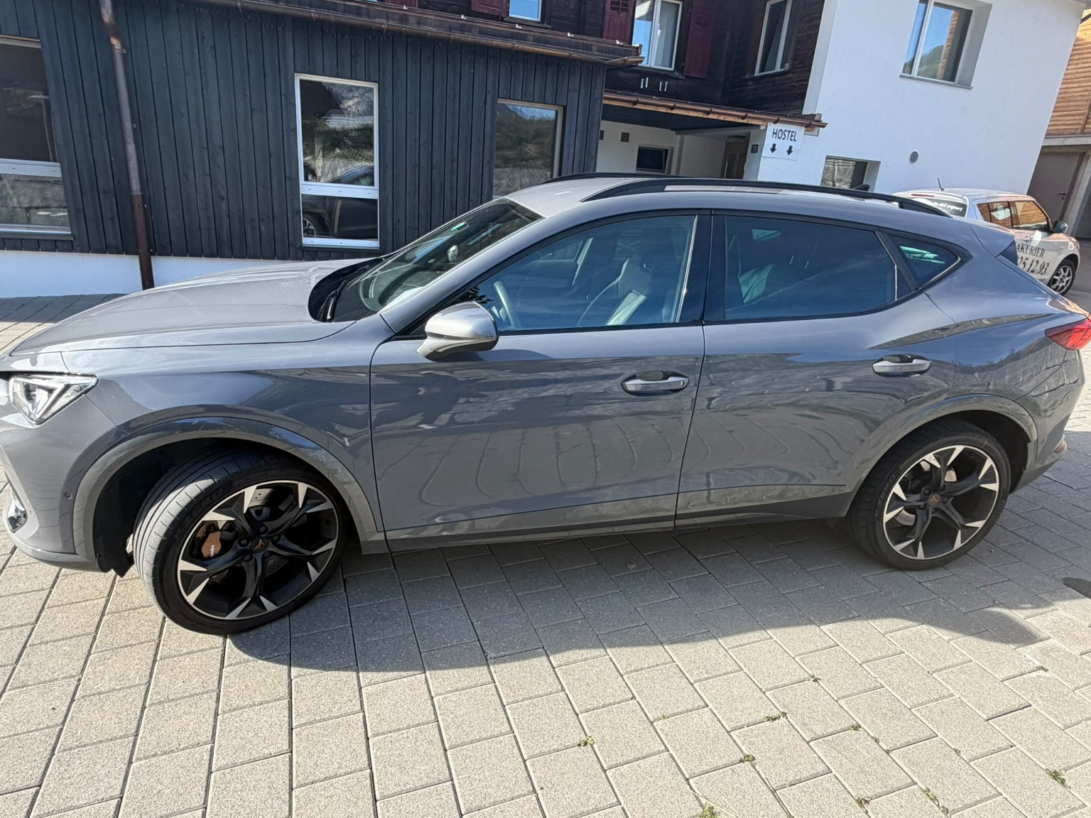 CUPRA 2.0 TSI VZ 4Drive DSG-image-1
