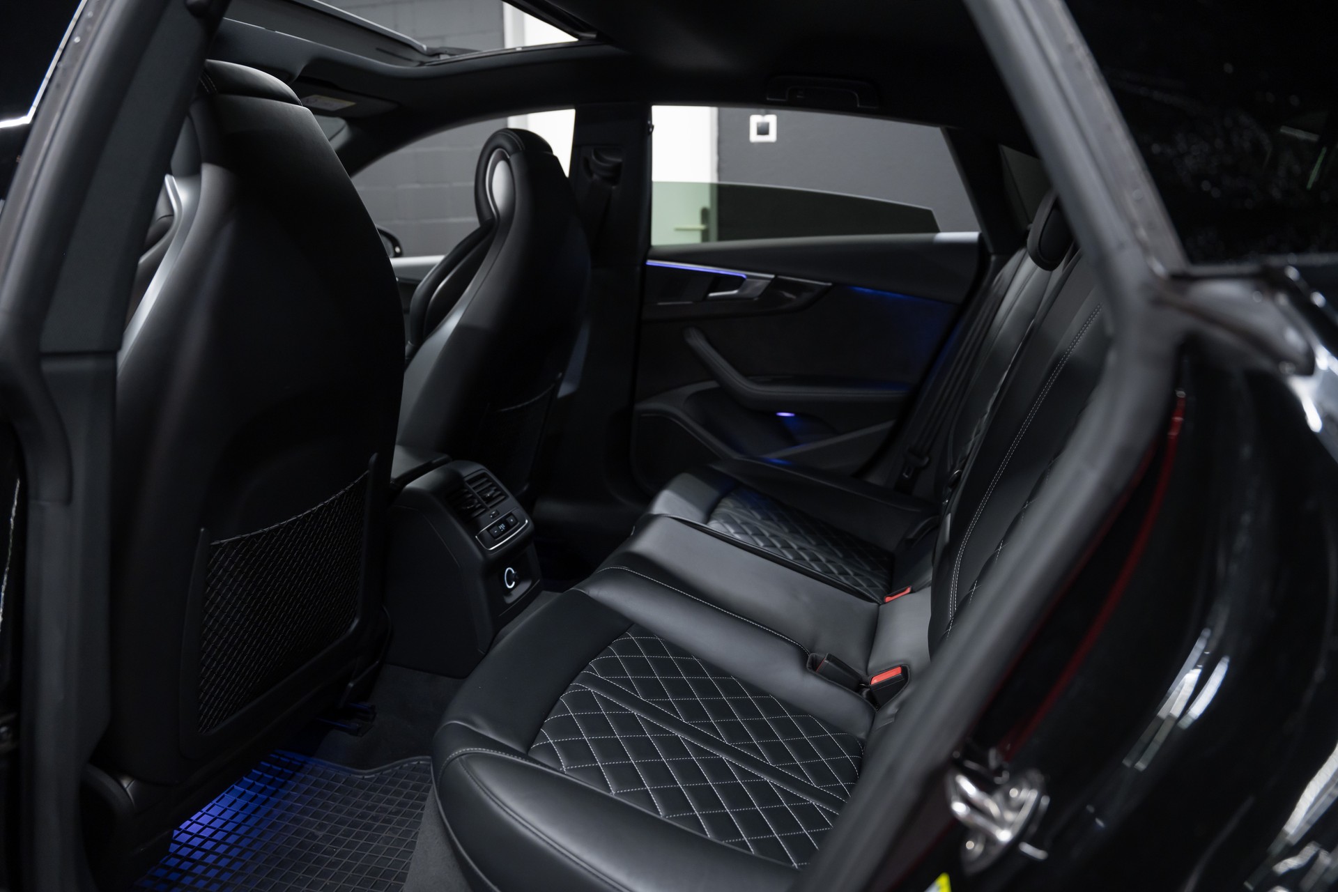 AUDI S5 Sportback 3.0 TFSI quattro tiptronic / CH Auto / Super Aussattung / Maxton Parts / ABT uvm..-image-12
