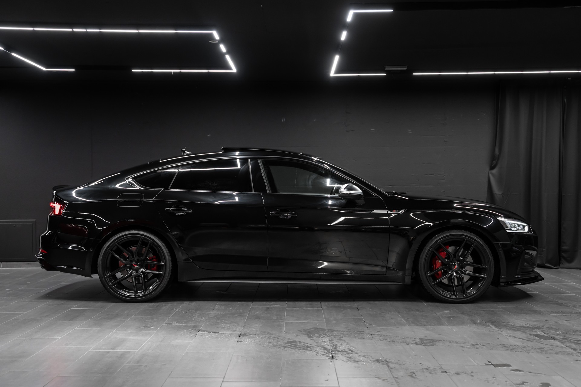 AUDI S5 Sportback 3.0 TFSI quattro tiptronic / CH Auto / Super Aussattung / Maxton Parts / ABT uvm..-image-4