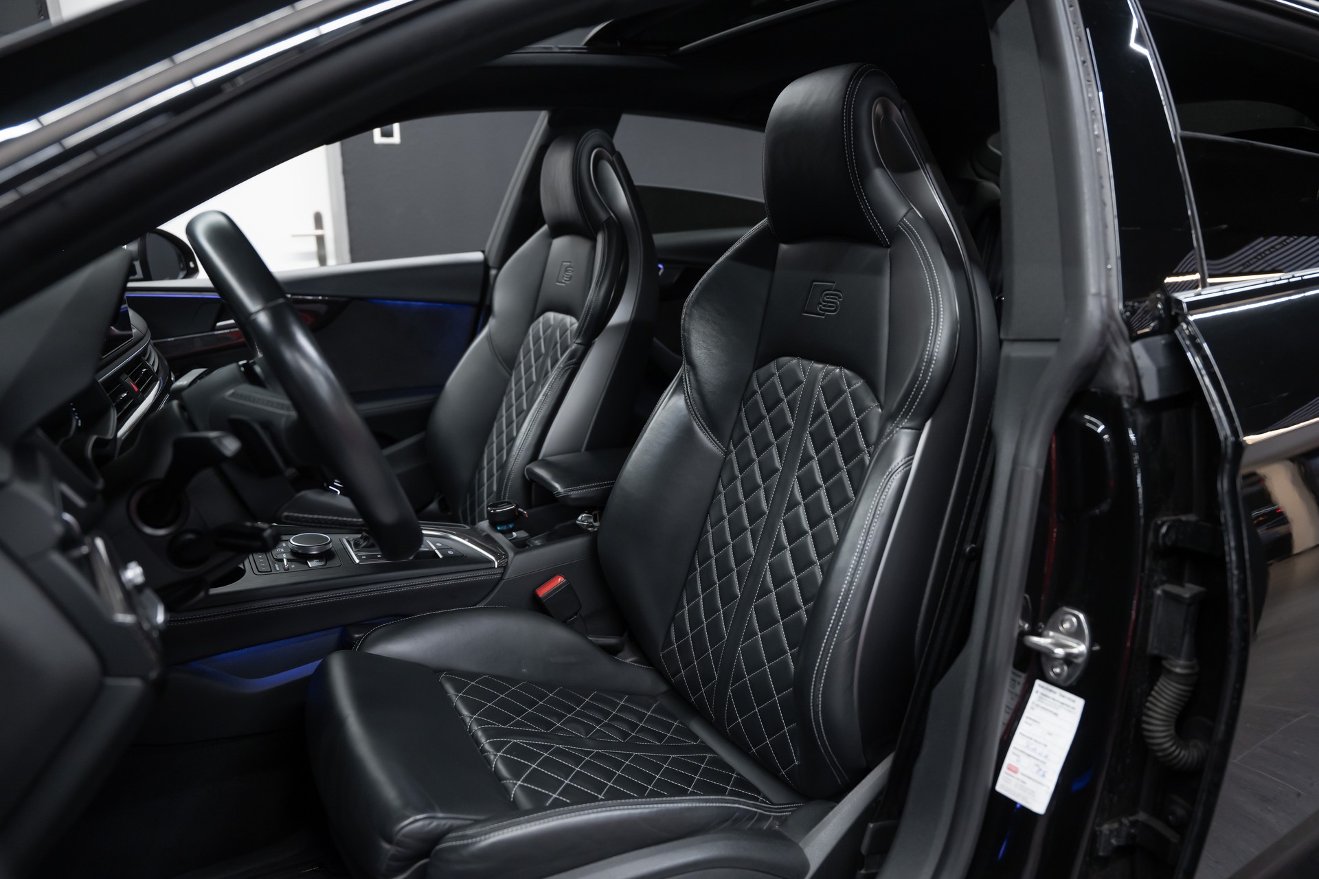AUDI S5 Sportback 3.0 TFSI quattro tiptronic / CH Auto / Super Aussattung / Maxton Parts / ABT uvm..-image-11