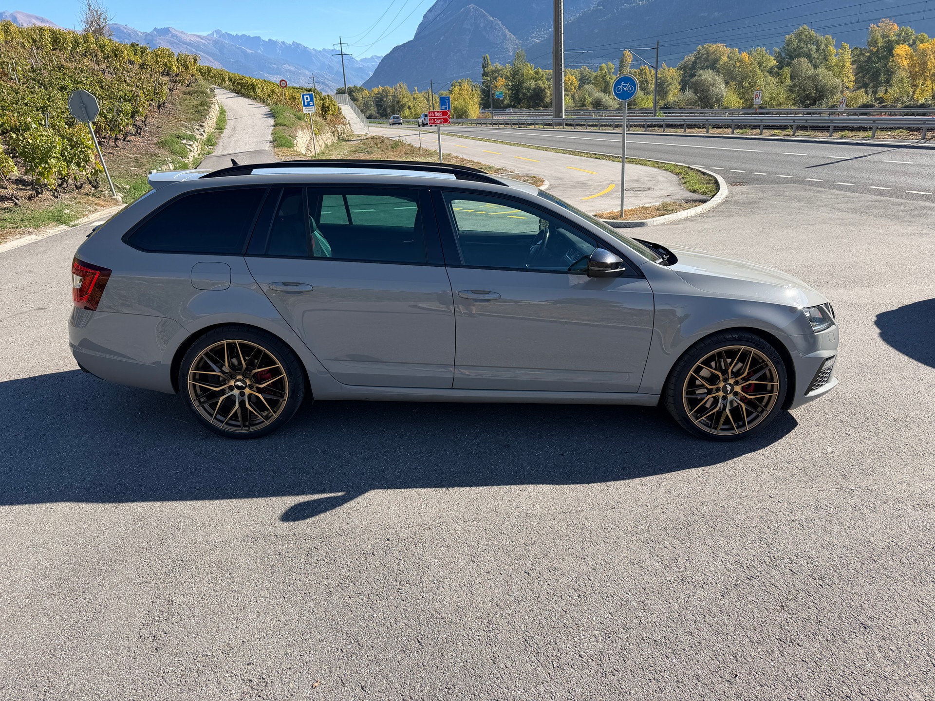 SKODA Octavia Combi 2.0 TDI RS 4x4 DSG-image-7