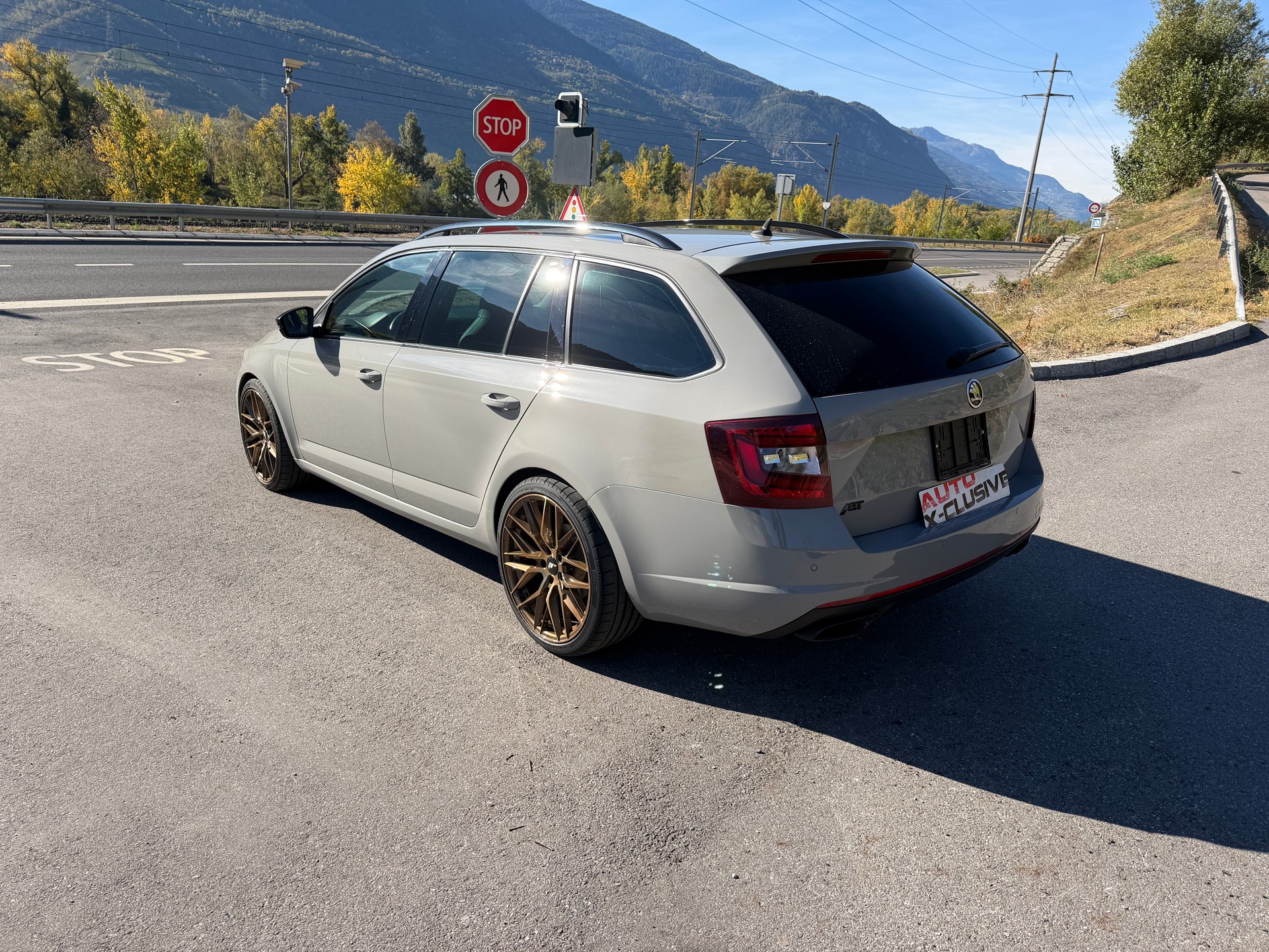SKODA Octavia Combi 2.0 TDI RS 4x4 DSG-image-3
