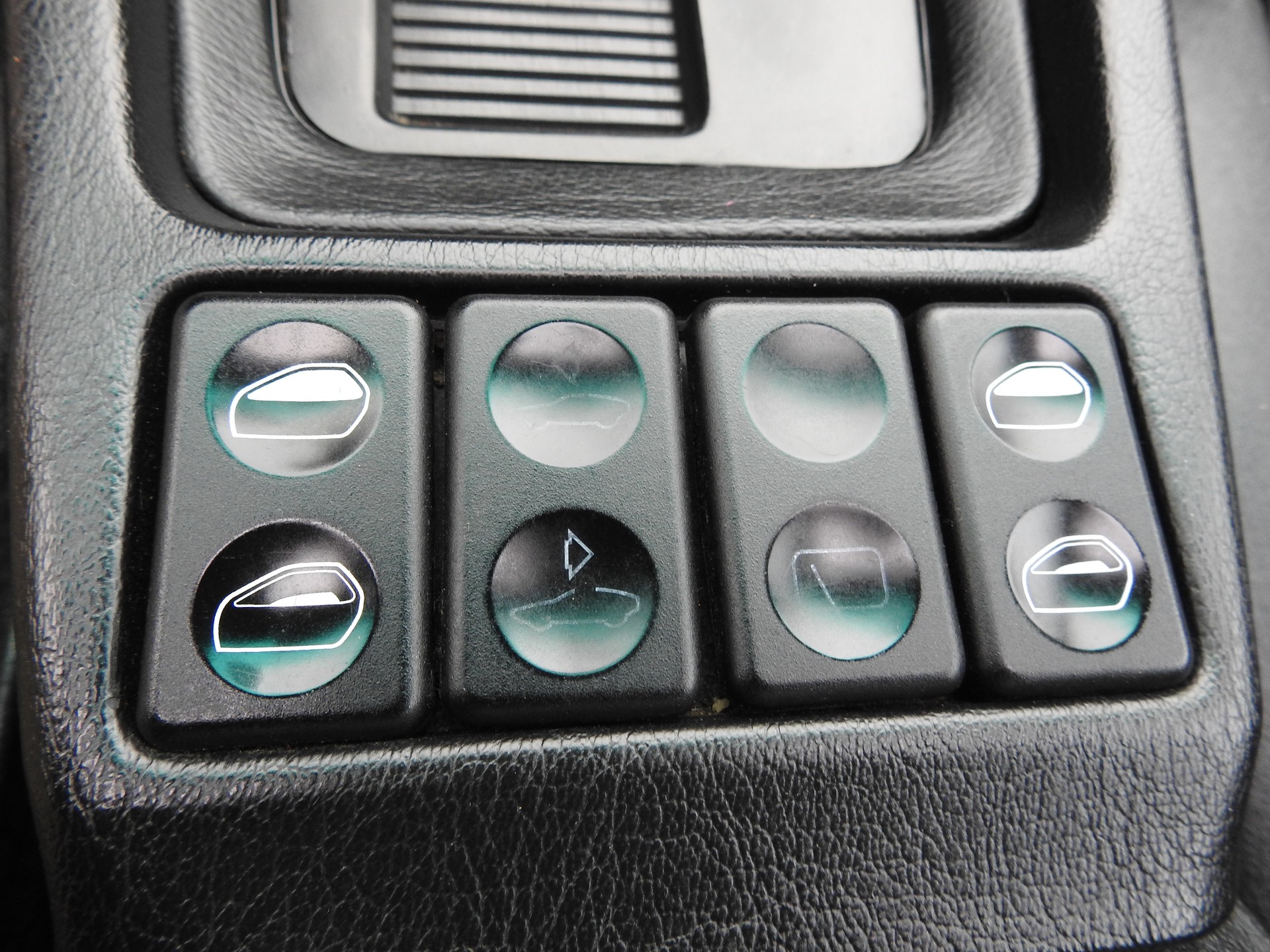 PORSCHE 928 S4 Automatic-image-25
