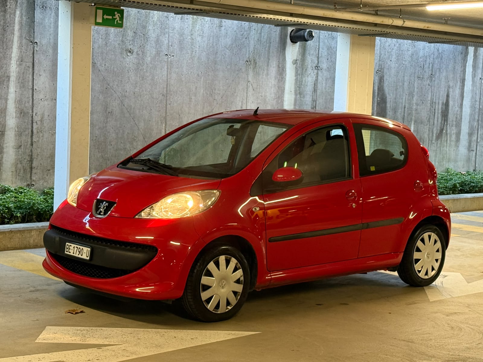 Car photo