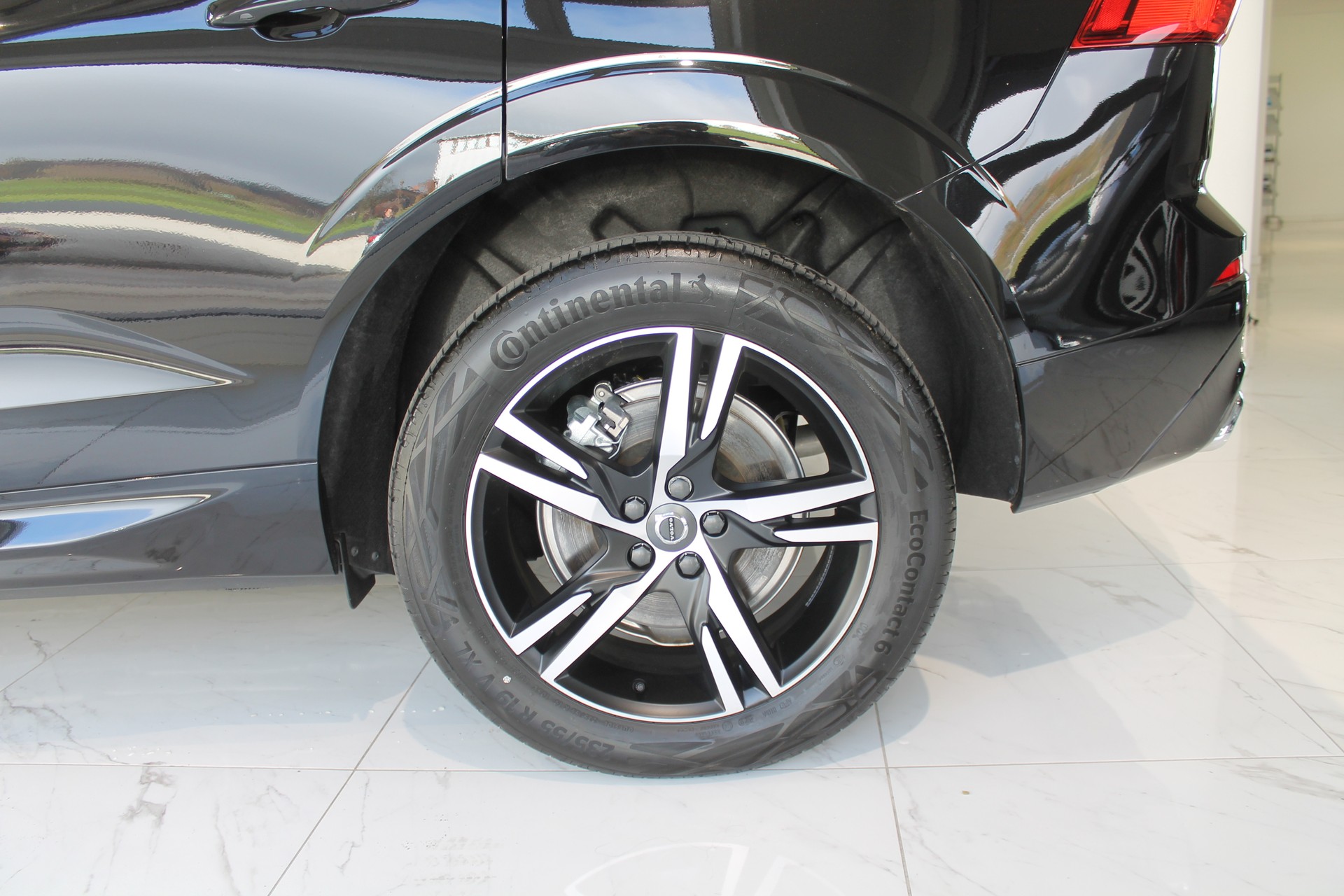 VOLVO XC60 T6 eAWD R-Design Geartronic-image-10
