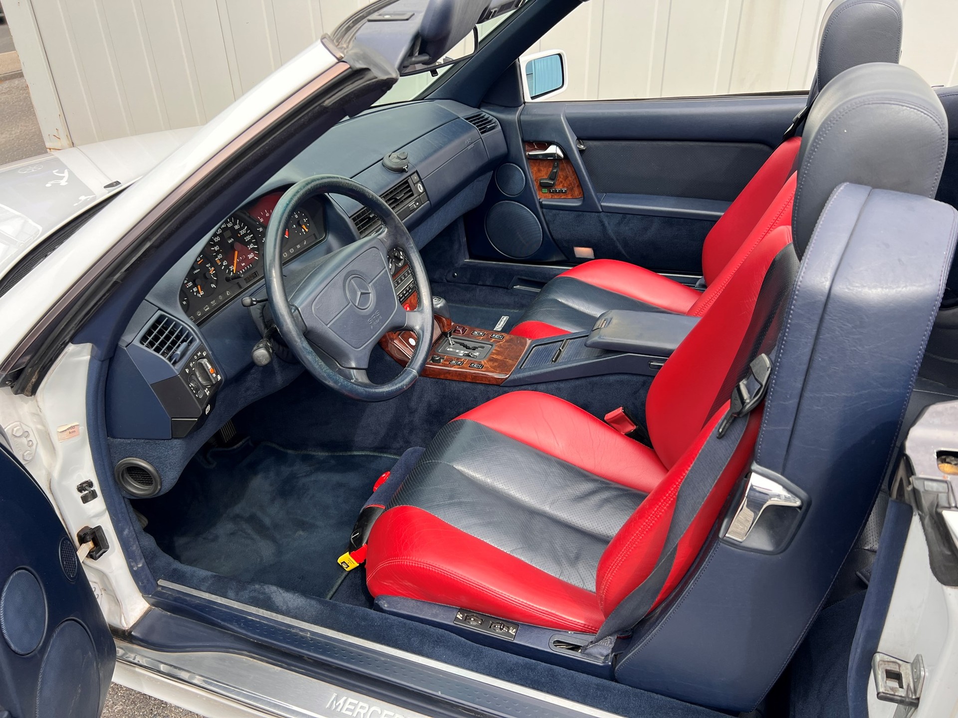 MERCEDES-BENZ SL 500 Automatic-image-16