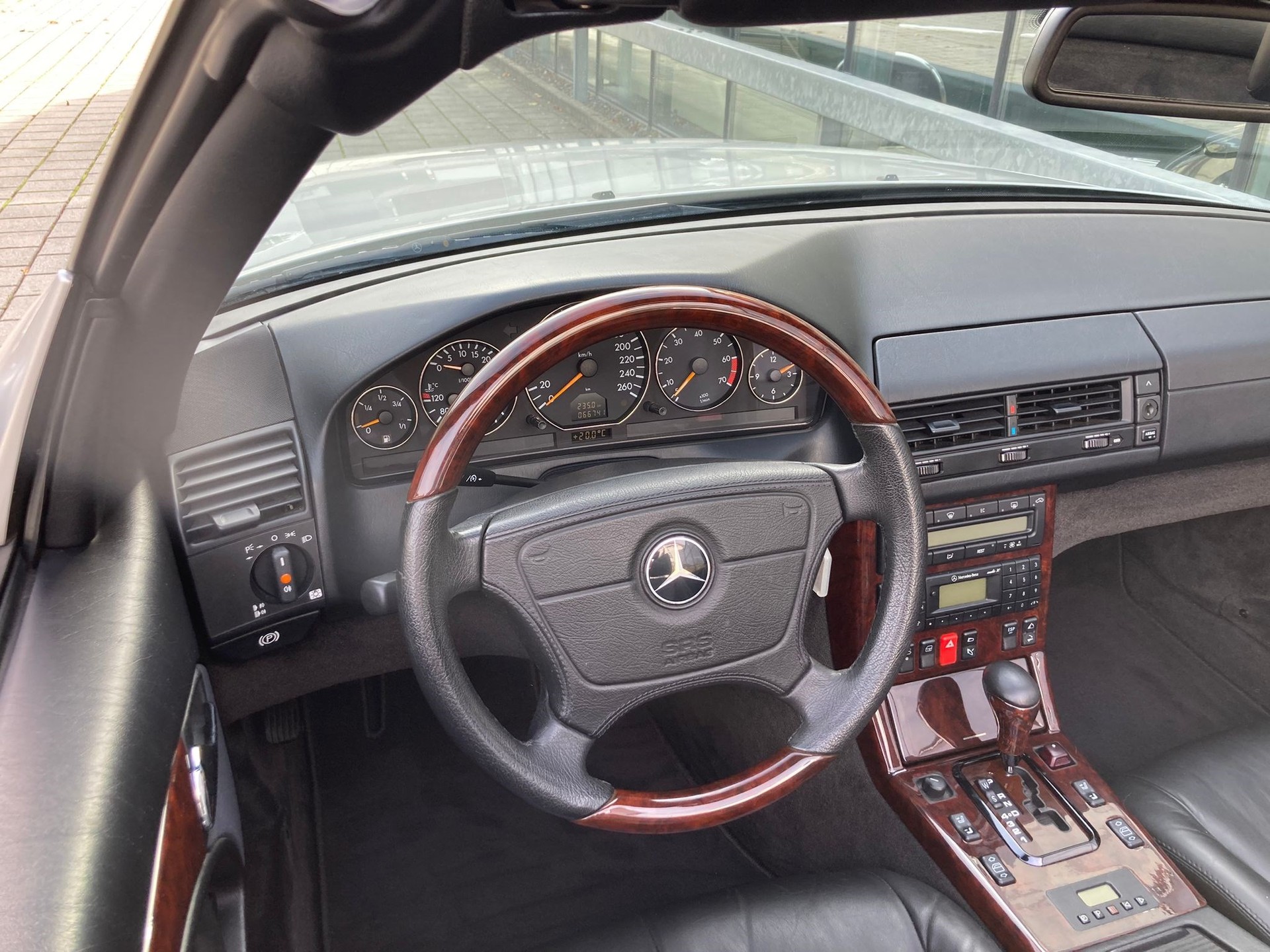 MERCEDES-BENZ SL 500 Automatic-image-14